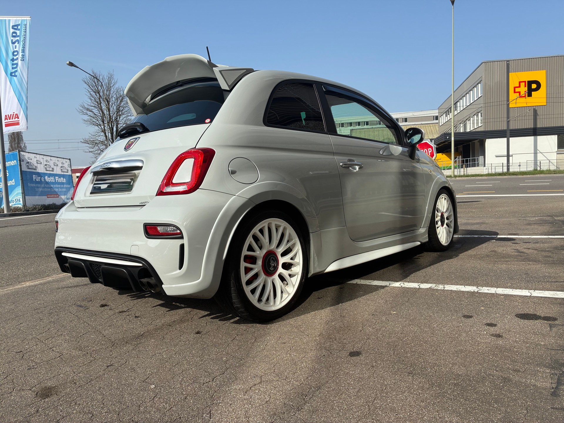 FIAT 500 Abarth-image-2