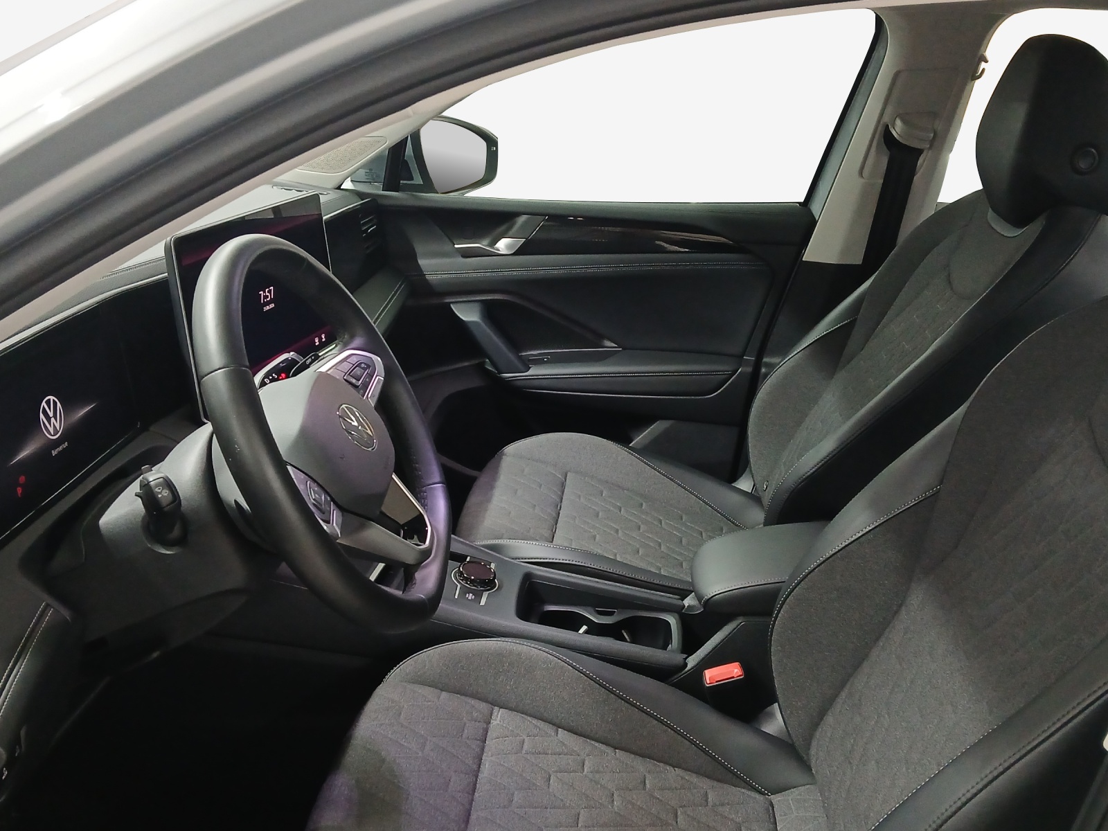 VW Tiguan 2.0 TSI DSG Life 4Motion-image-7