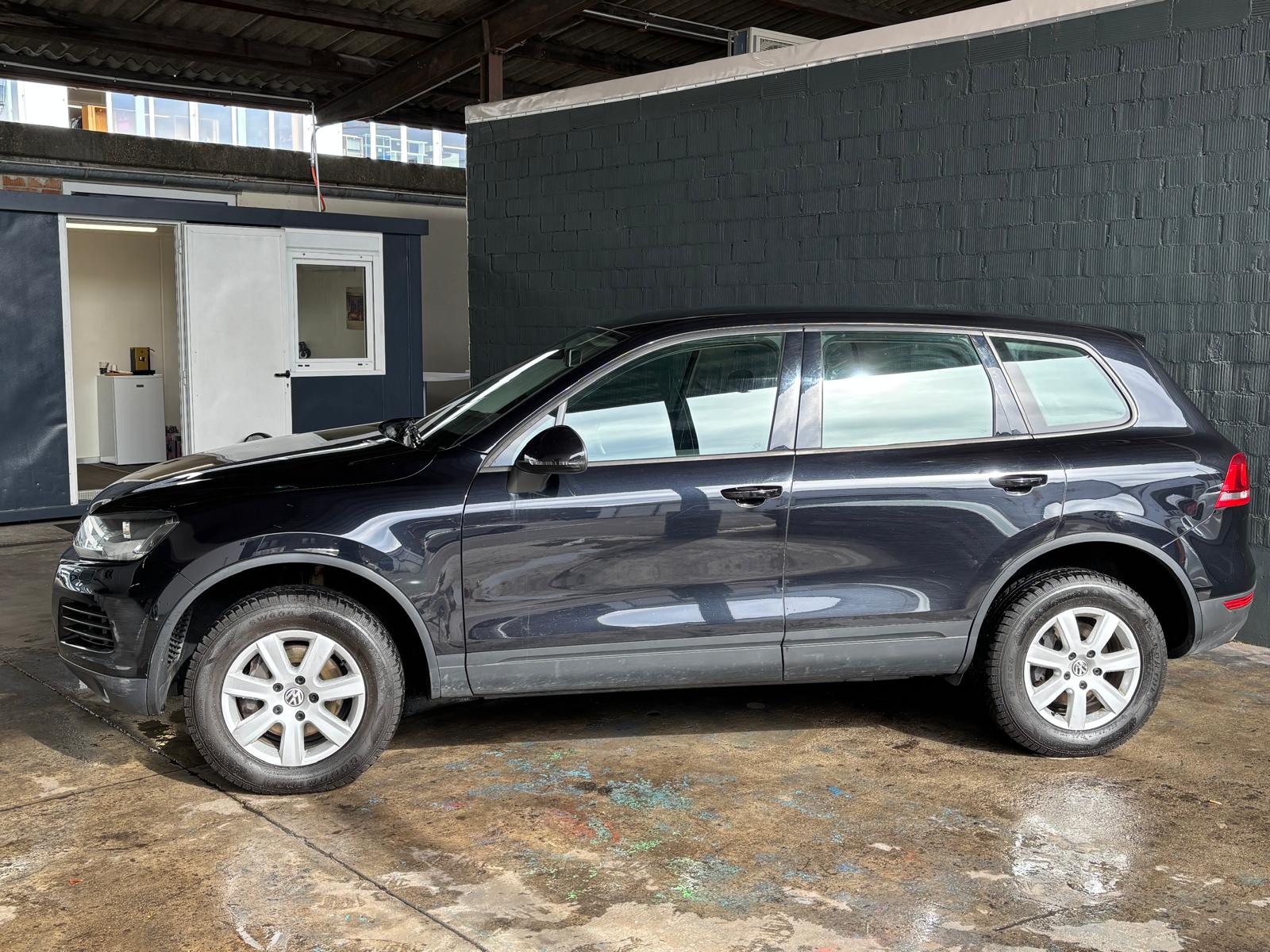 VW Touareg 3.0 TDI BMT Terrain Tech Tiptronic-image-2