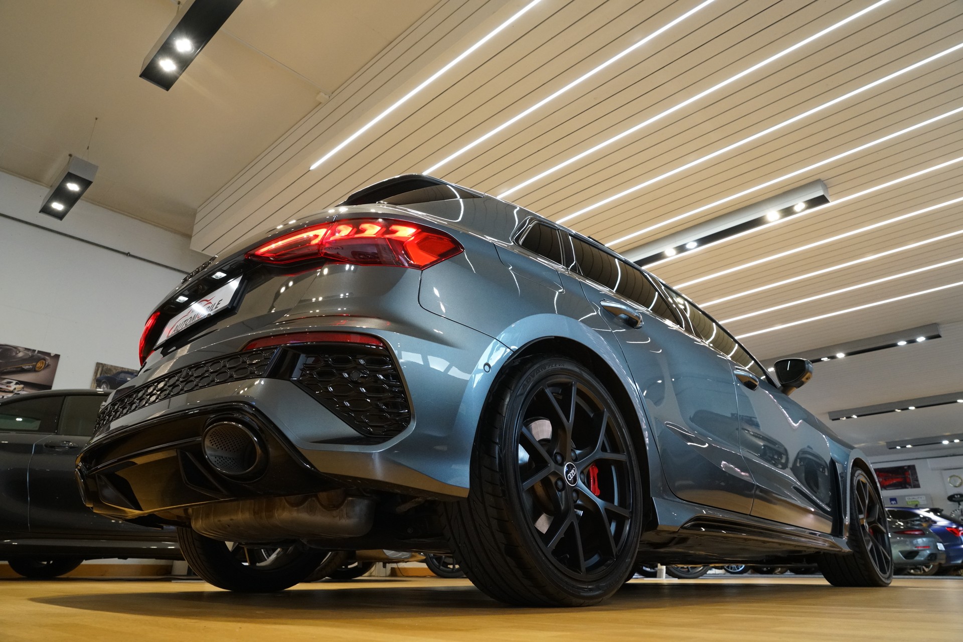 AUDI RS3 Sportback 2.5 TSI quattro S-tronic-image-7