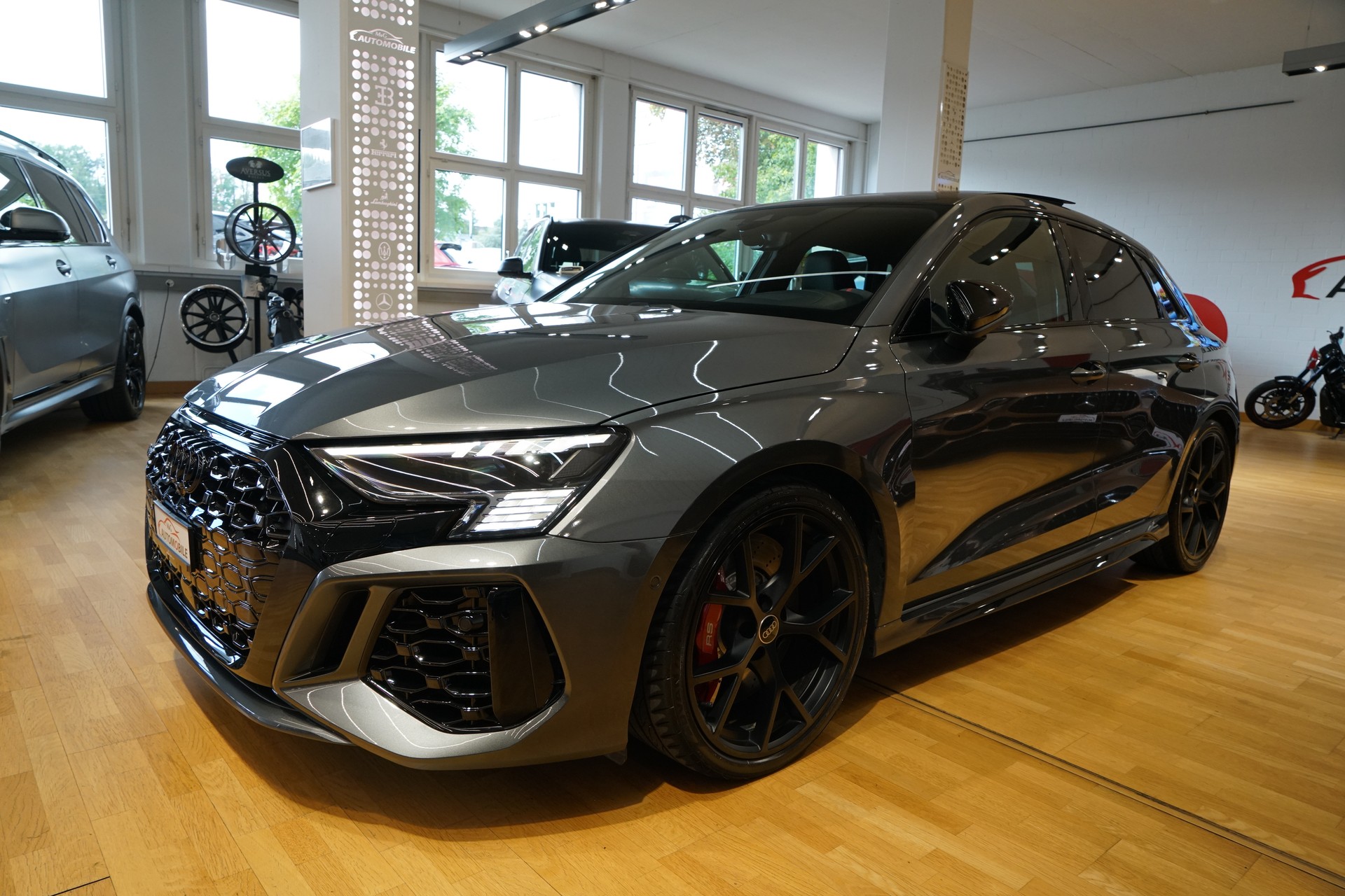 AUDI RS3 Sportback 2.5 TSI quattro S-tronic-image-0