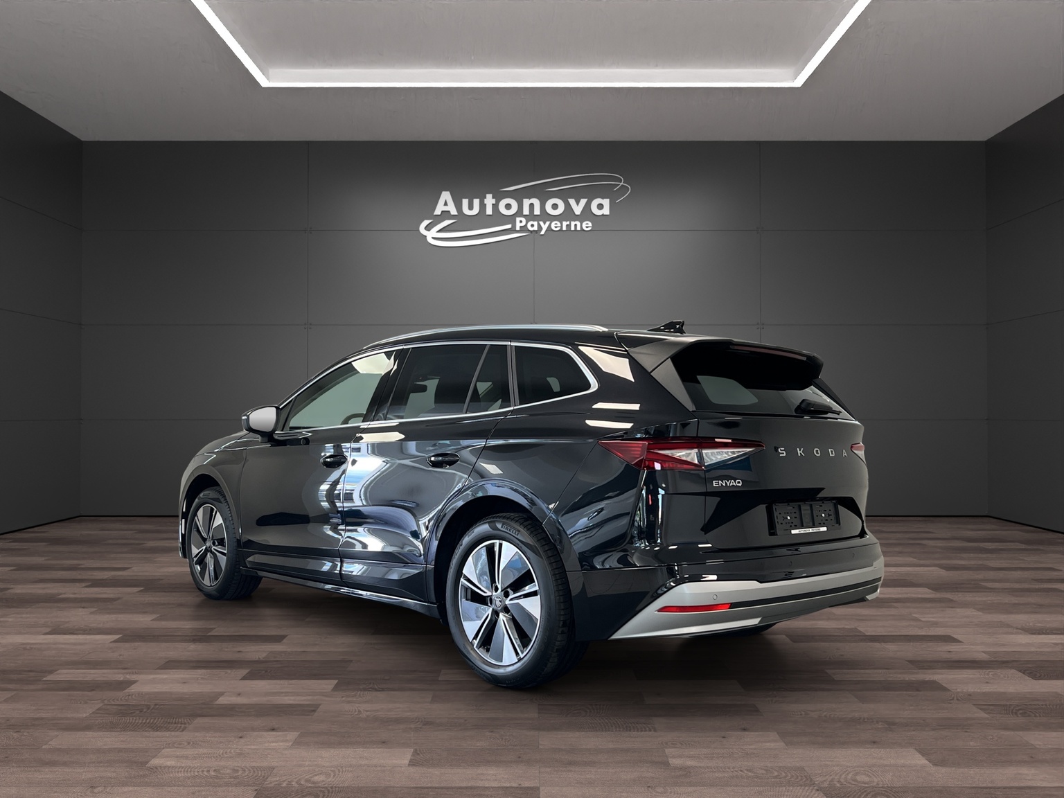 SKODA Enyaq 85 Dynamic-image-3