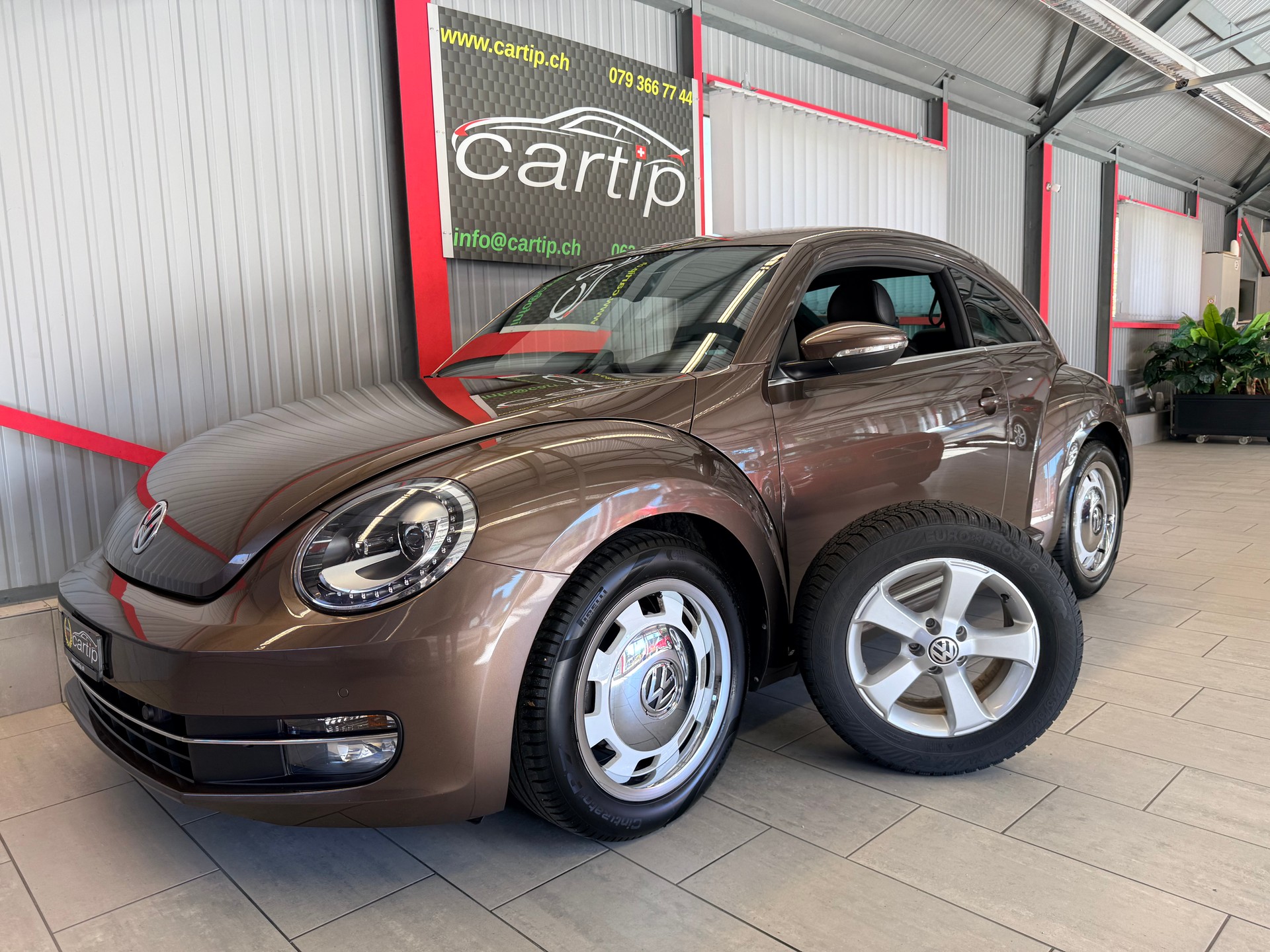 VW Beetle 1.4 TSI Design-image-1