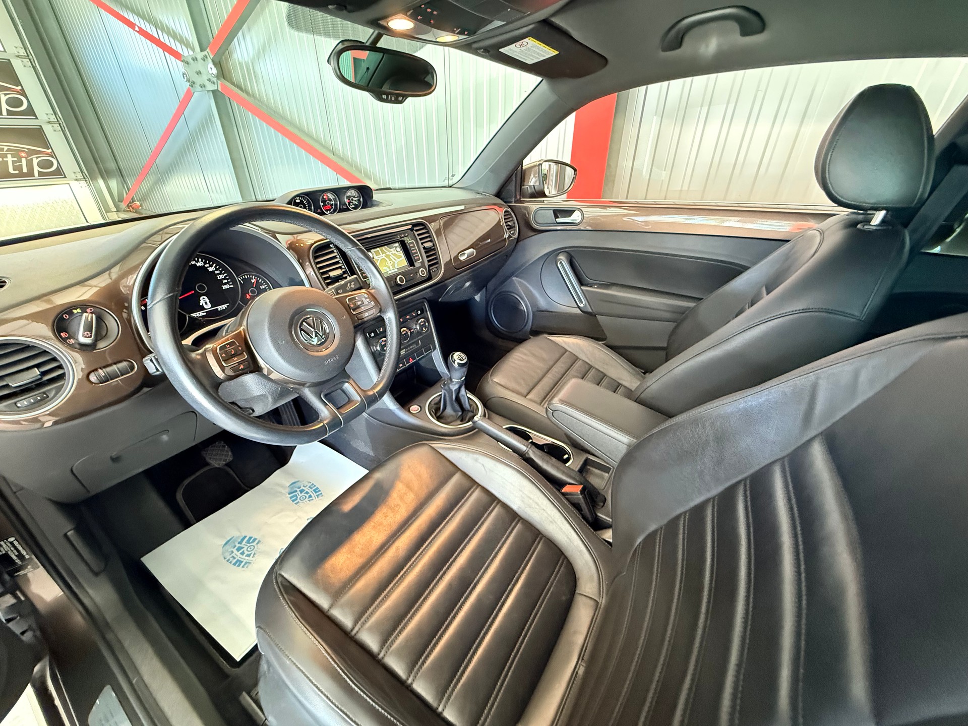 VW Beetle 1.4 TSI Design-image-8