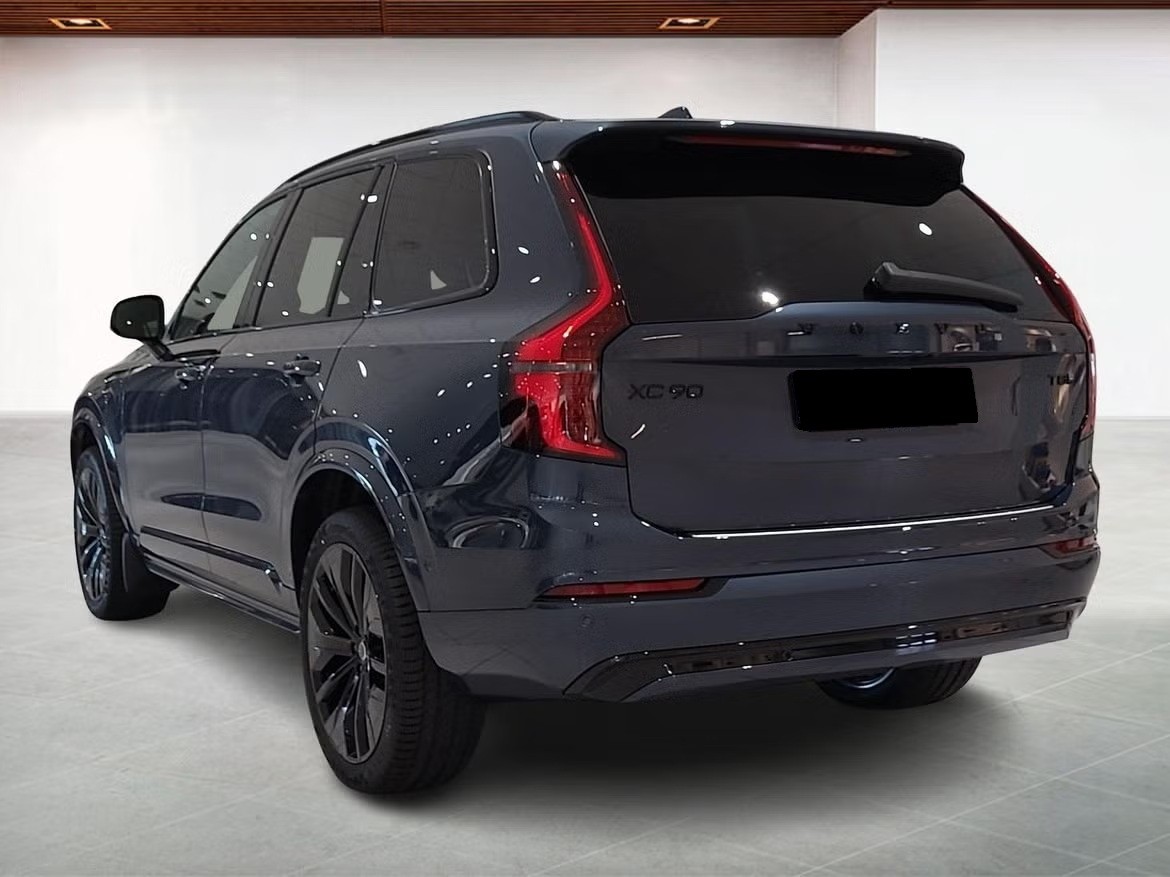 VOLVO XC90 T8 AWD PluginHybrid Black Edition Geartronic-image-3