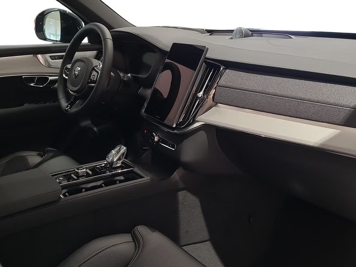 VOLVO XC90 T8 AWD PluginHybrid Black Edition Geartronic-image-8