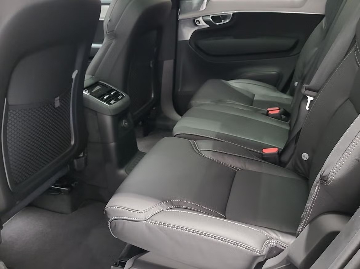 VOLVO XC90 T8 AWD PluginHybrid Black Edition Geartronic-image-10