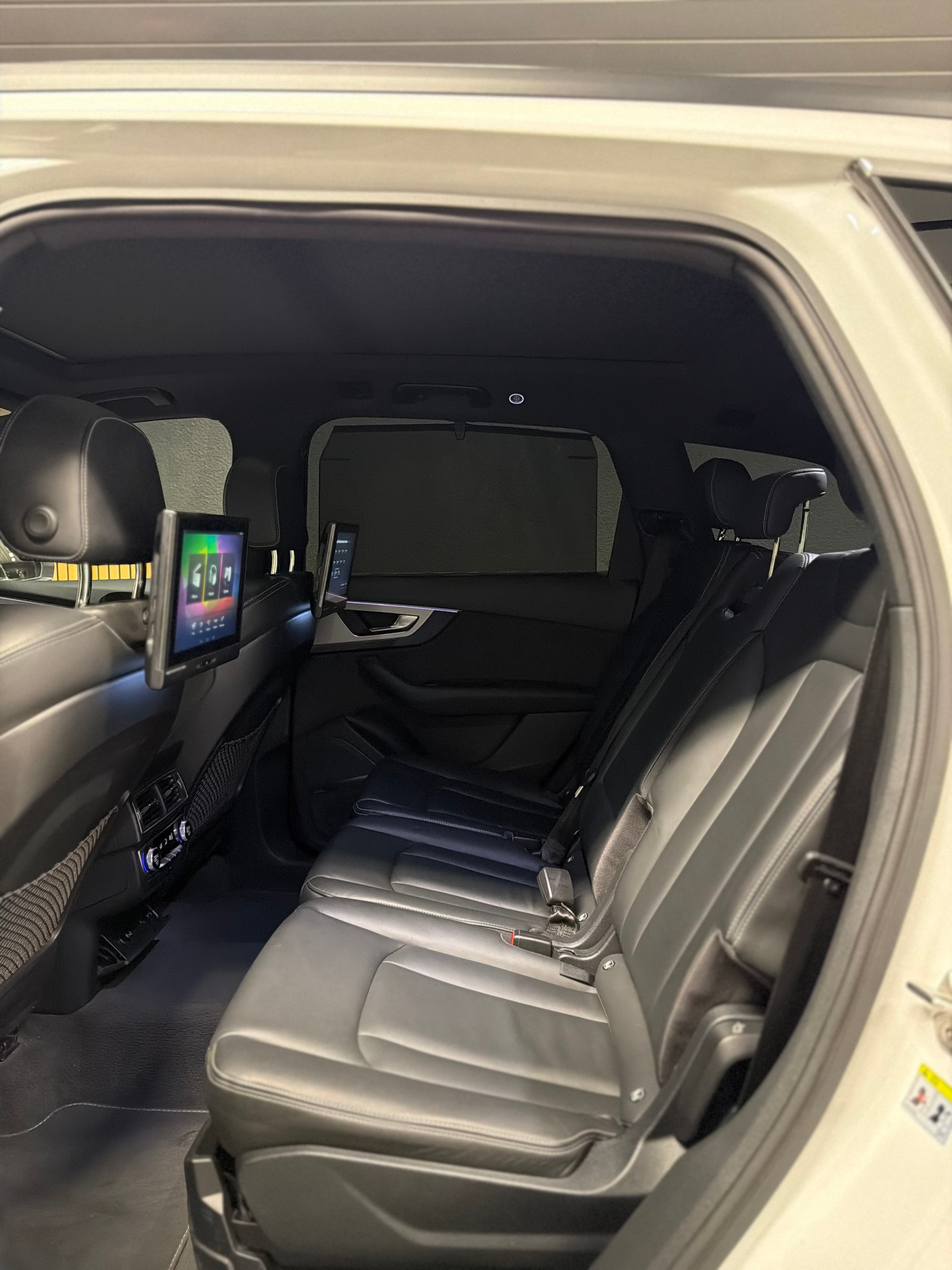 AUDI Q7 3.0 TDI quattro tiptronic S-Line! 1. Hand!-image-14