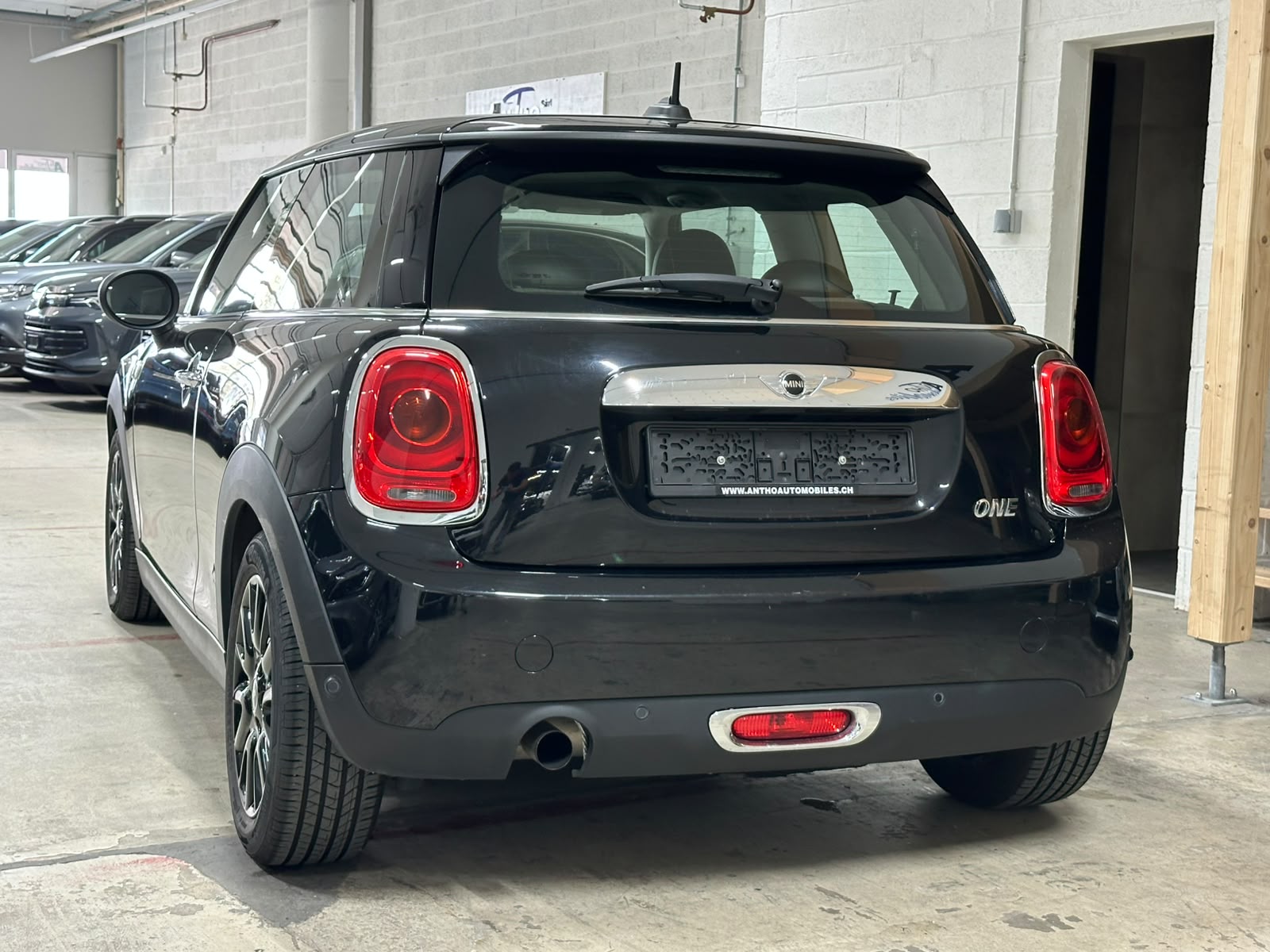 MINI One-image-4