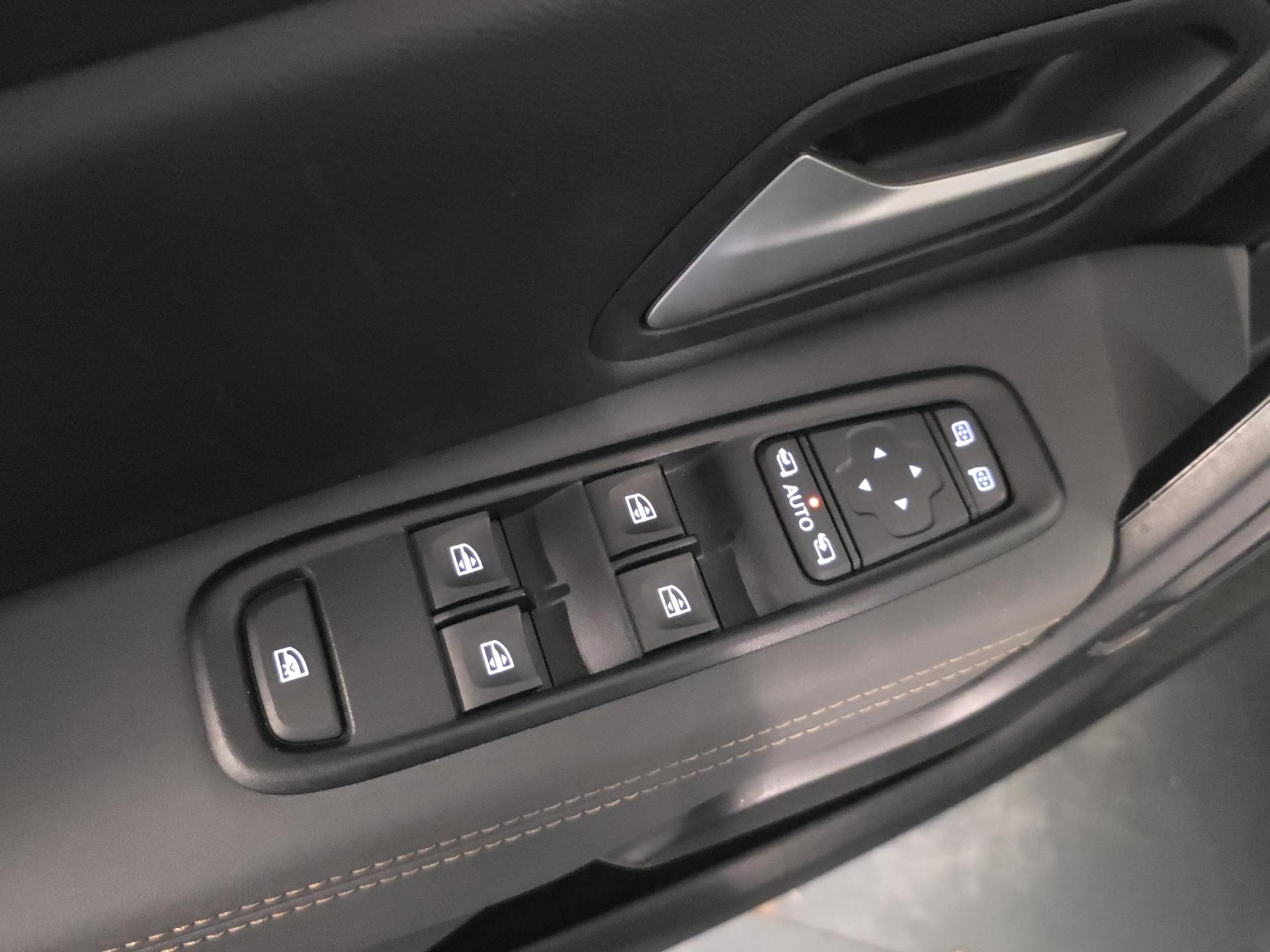 DACIA Duster TCe 150 Extreme EDC 4x2-image-19