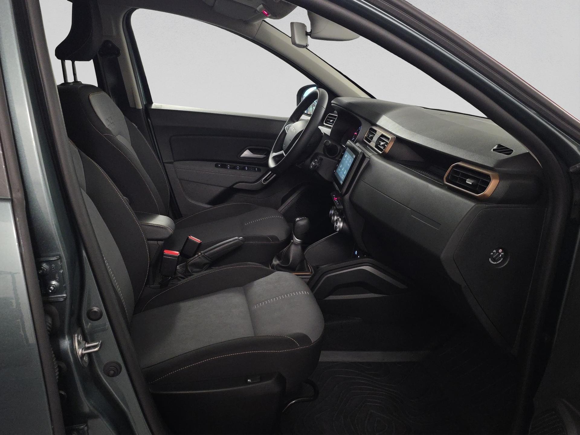 DACIA Duster TCe 150 Extreme EDC 4x2-image-16