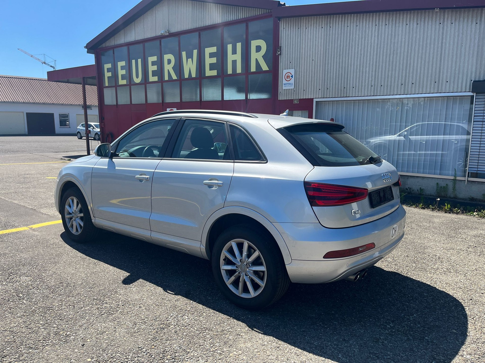 AUDI 2.0 TDI 177 quattro S-Tronic-image-2