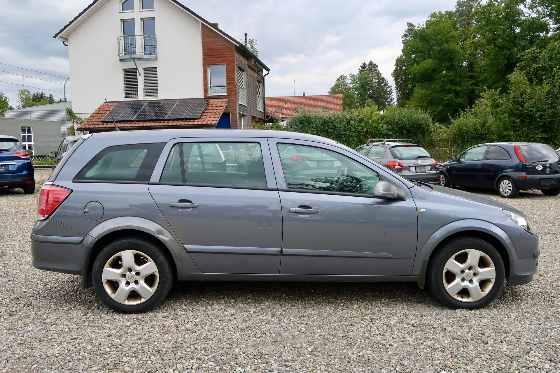 OPEL Astra Caravan 1.8i 16V Cosmo-image-3