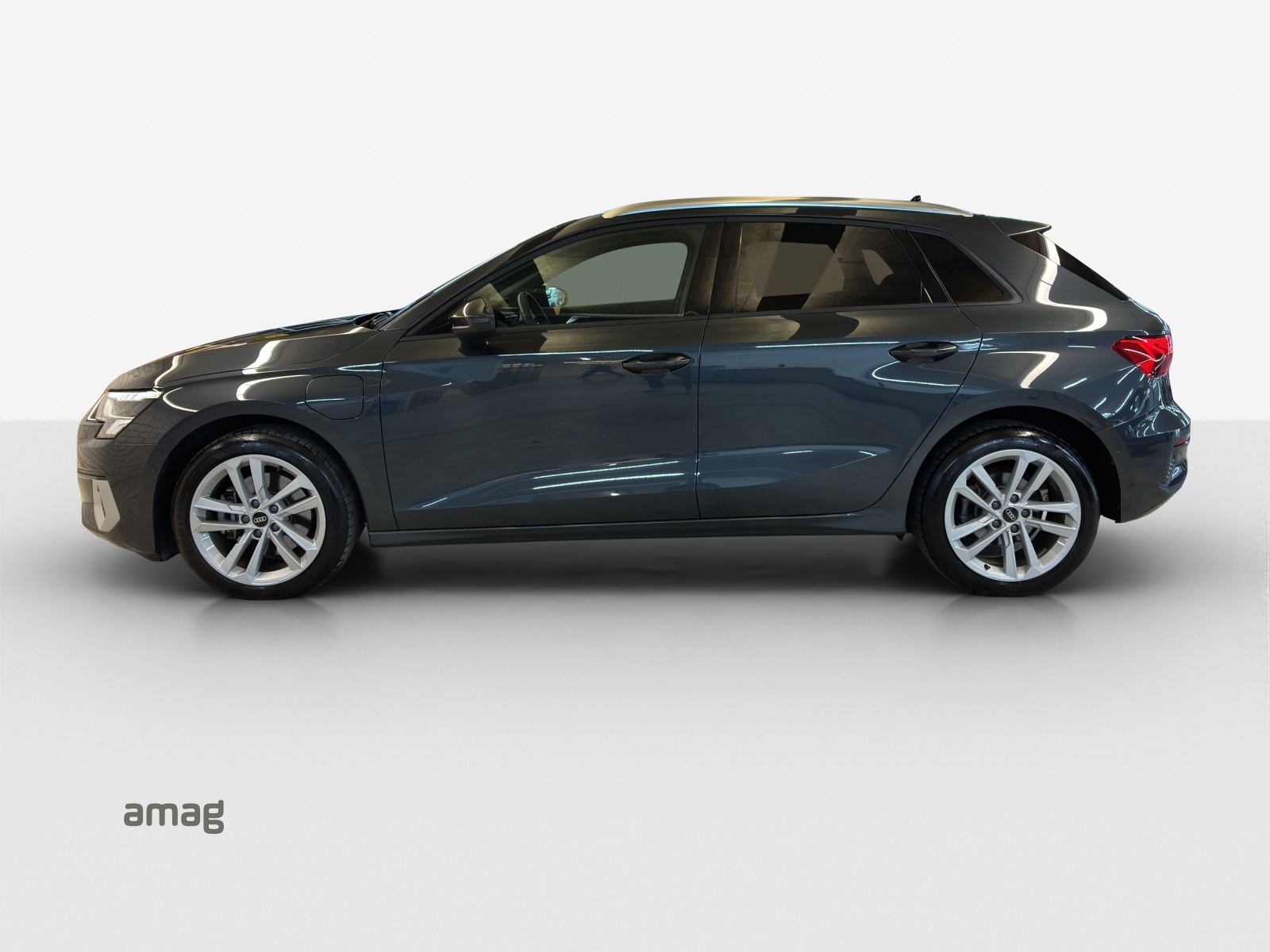 AUDI A3 Sportback 40 TFSI e advanced S-tronic-image-1