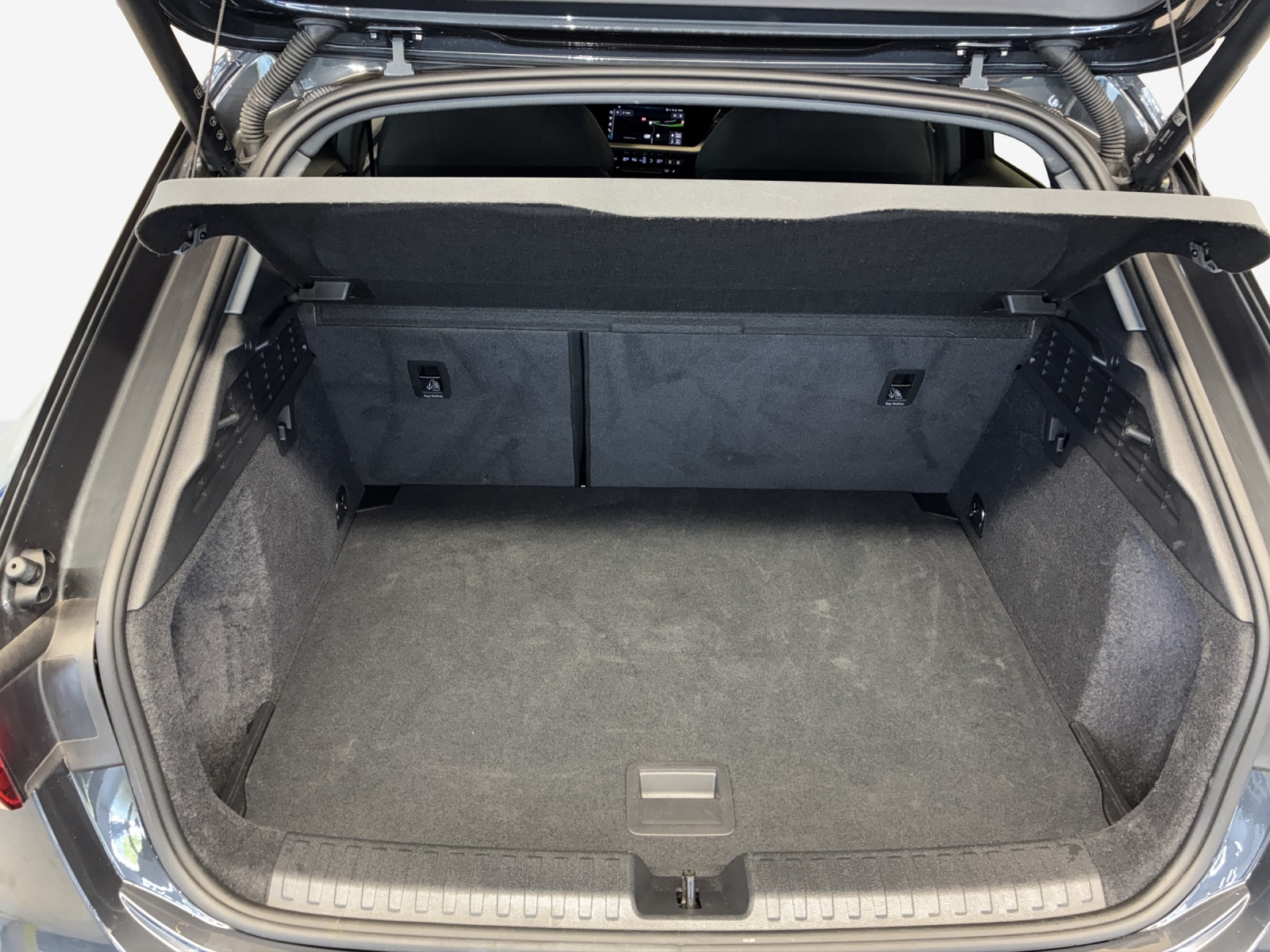 AUDI A3 Sportback 40 TFSI e advanced S-tronic-image-12