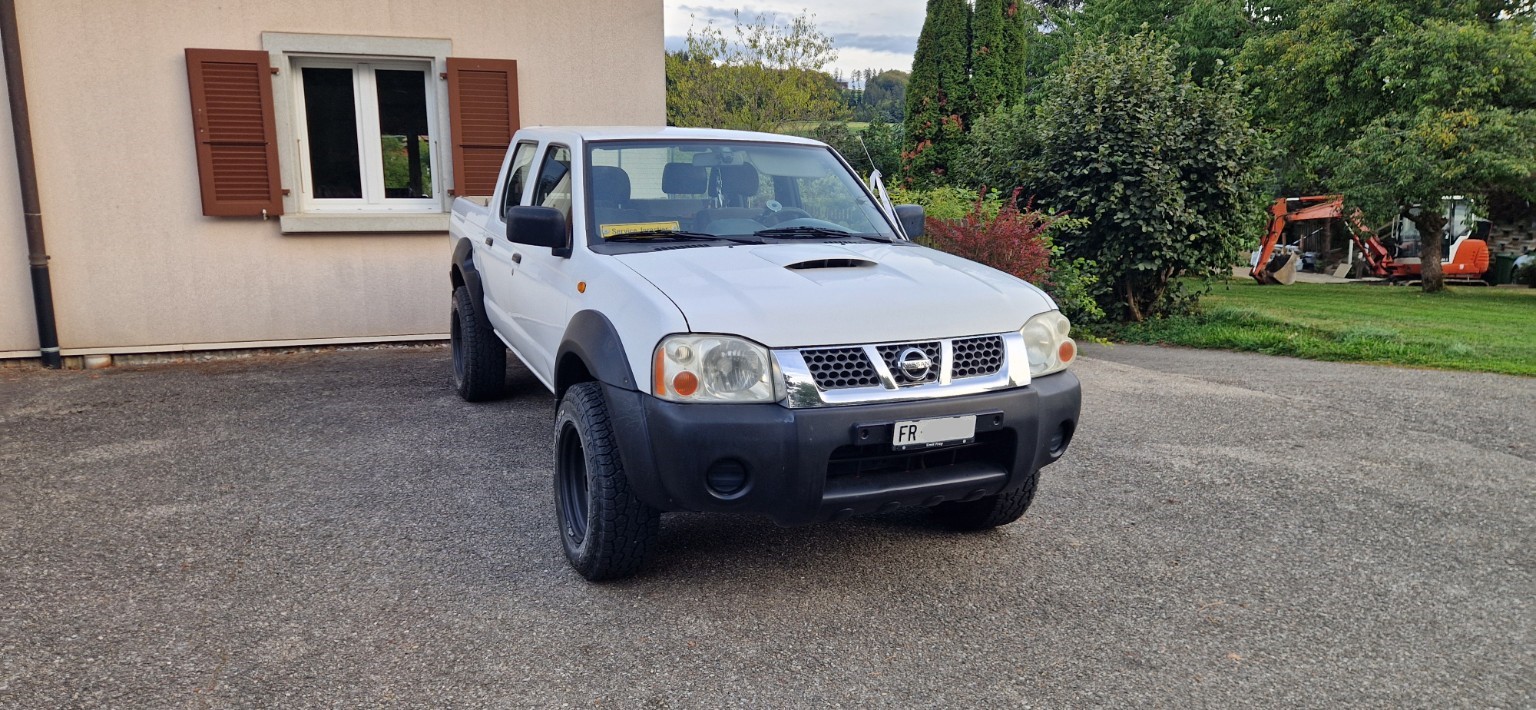 NISSAN 2.5 Di 4x4-image-2