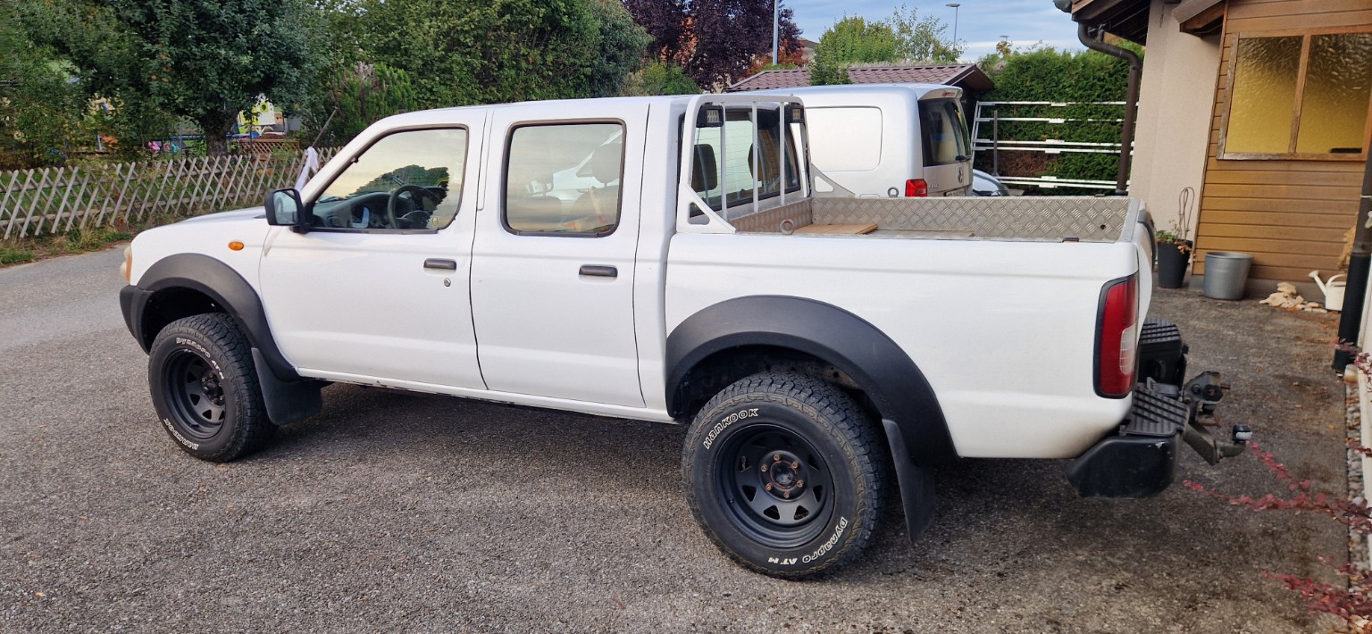 NISSAN 2.5 Di 4x4-image-4
