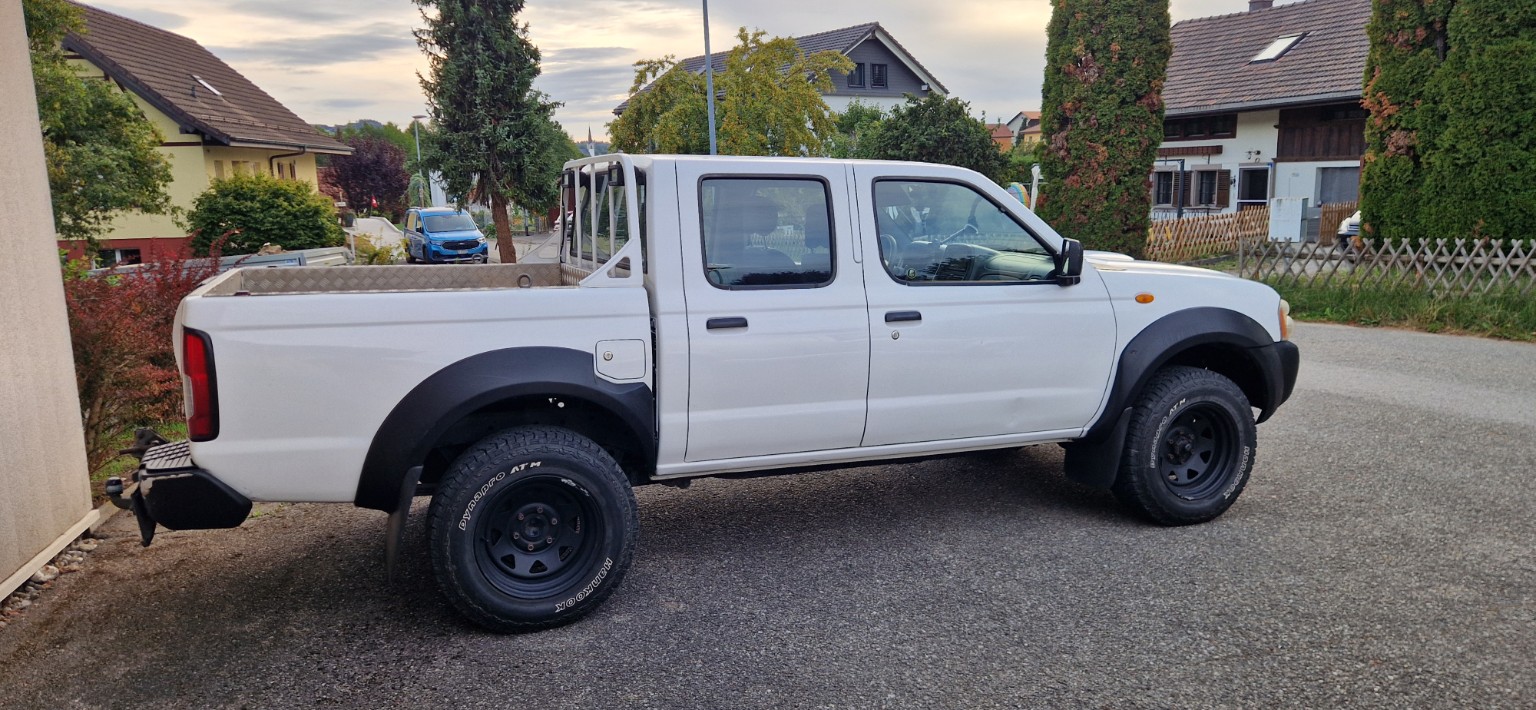 NISSAN 2.5 Di 4x4-image-0