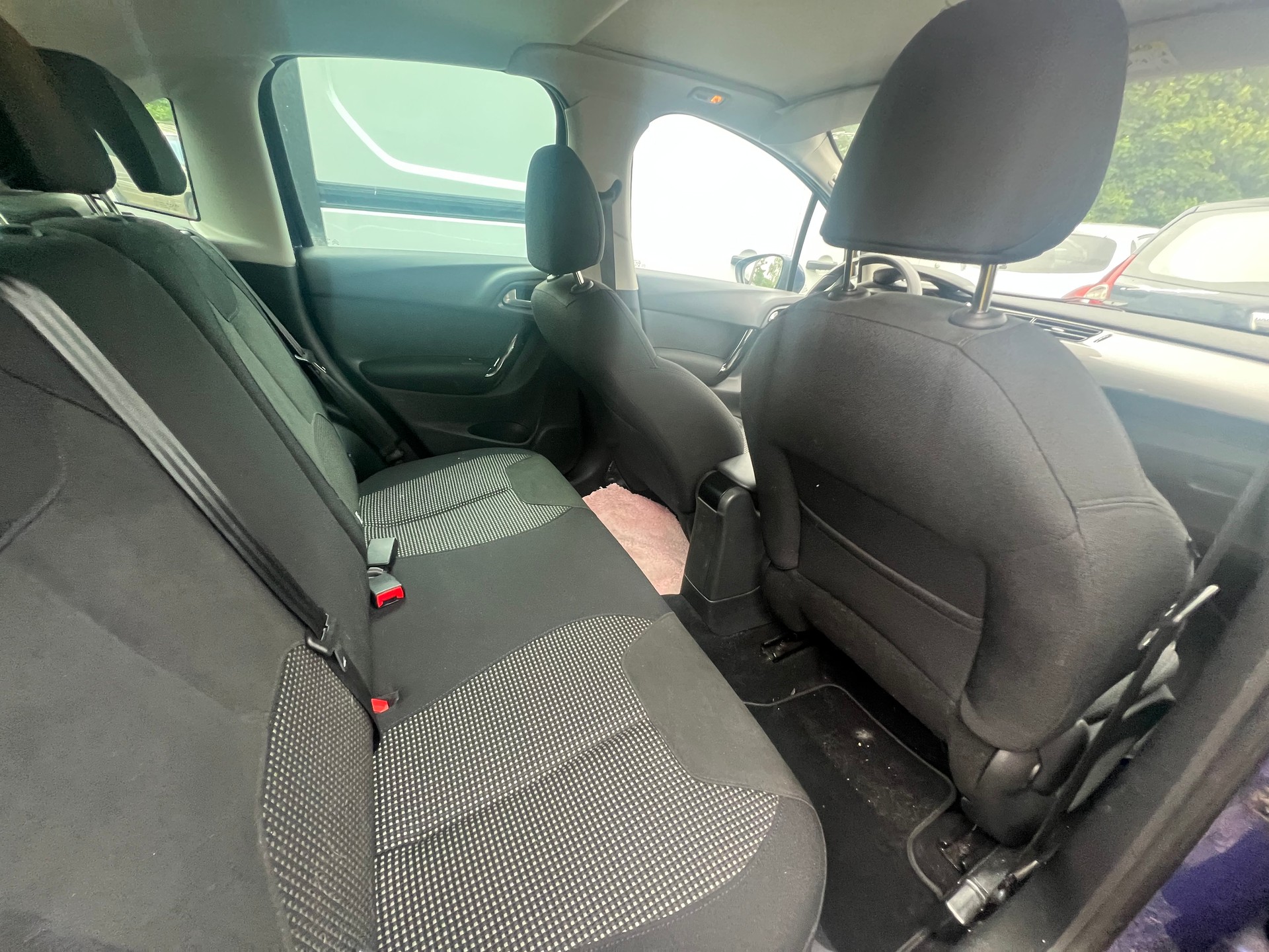CITROEN C3 1.6 16V e-HDi Exclusive EGS6-image-12