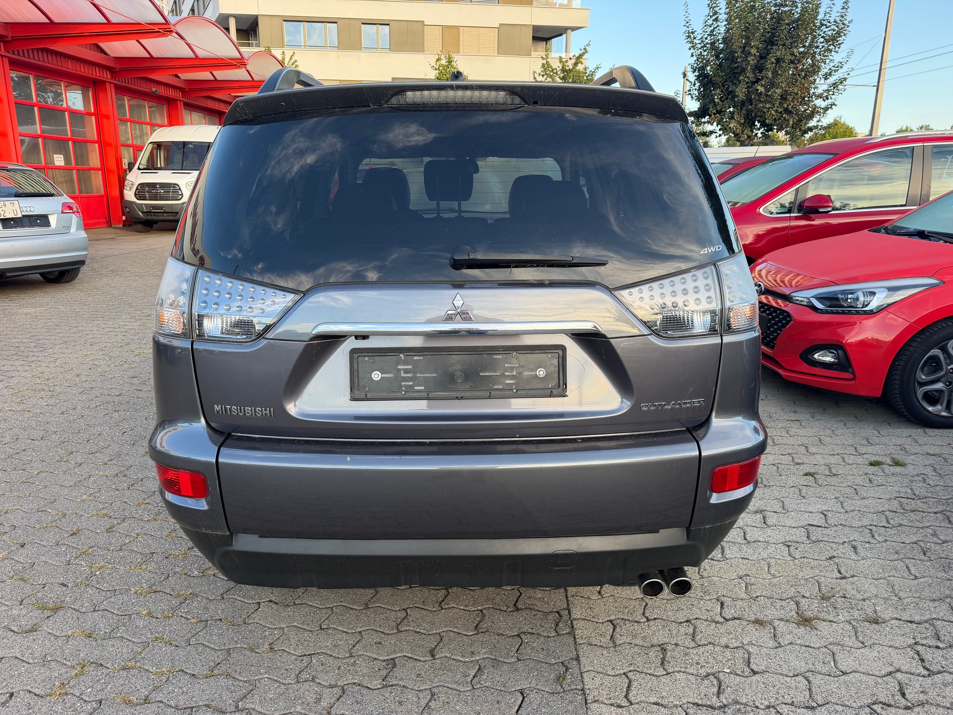 MITSUBISHI Outlander 2.2 DID Jubilé35 4WD TC-SST-image-5