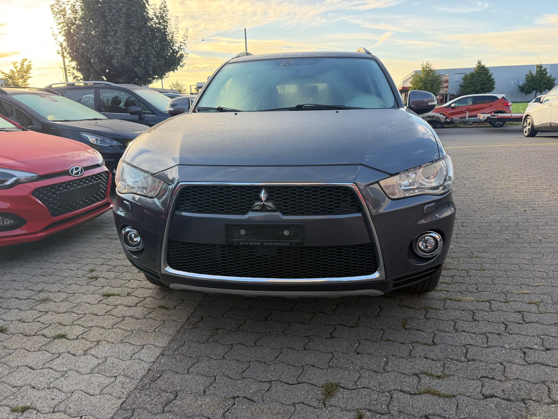 MITSUBISHI Outlander 2.2 DID Jubilé35 4WD TC-SST-image-2