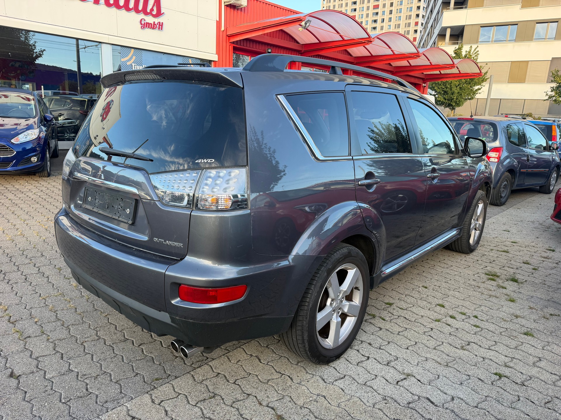 MITSUBISHI Outlander 2.2 DID Jubilé35 4WD TC-SST-image-3