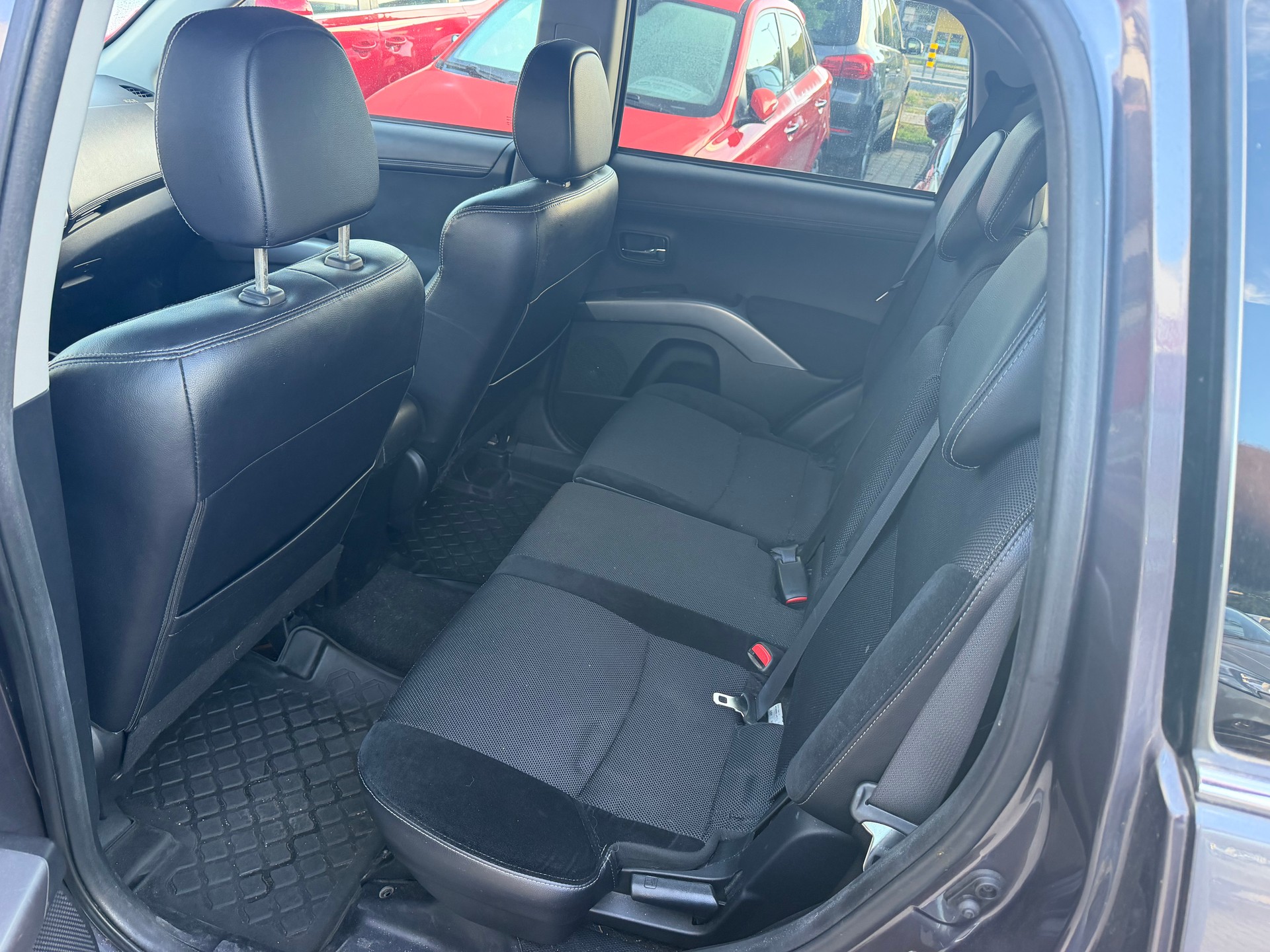 MITSUBISHI Outlander 2.2 DID Jubilé35 4WD TC-SST-image-8