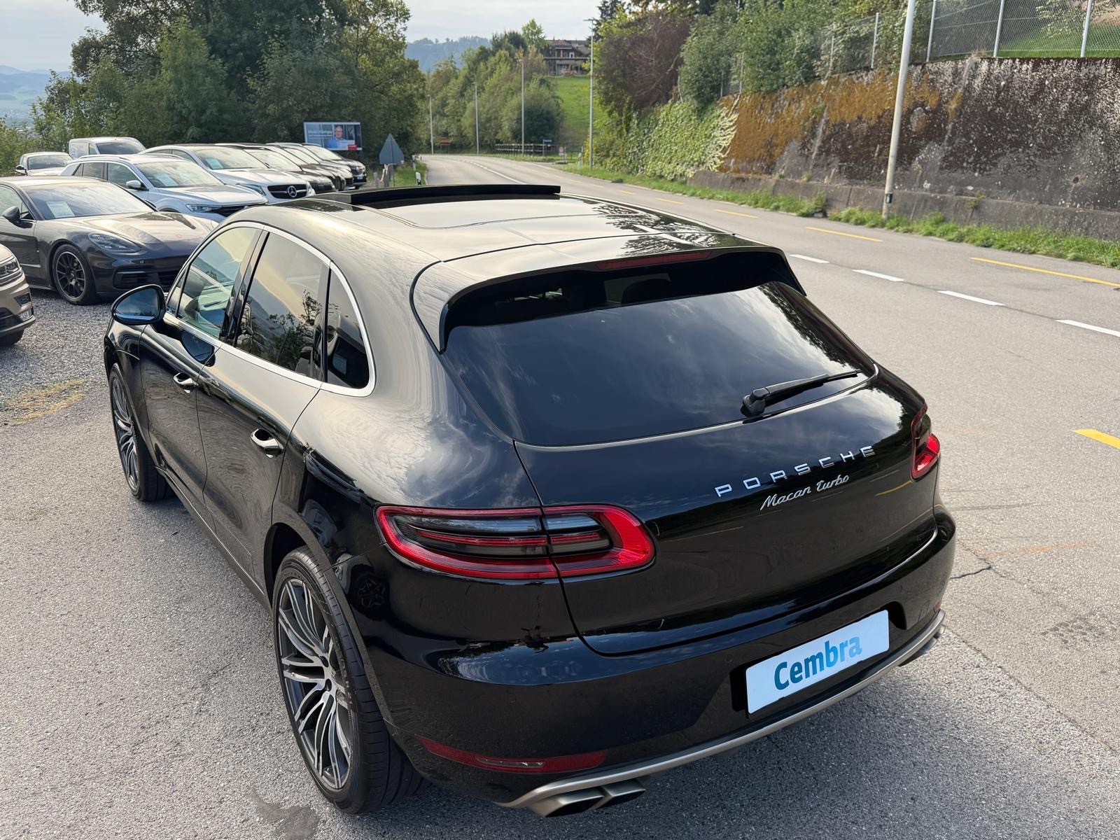 PORSCHE Macan Turbo PDK-image-4