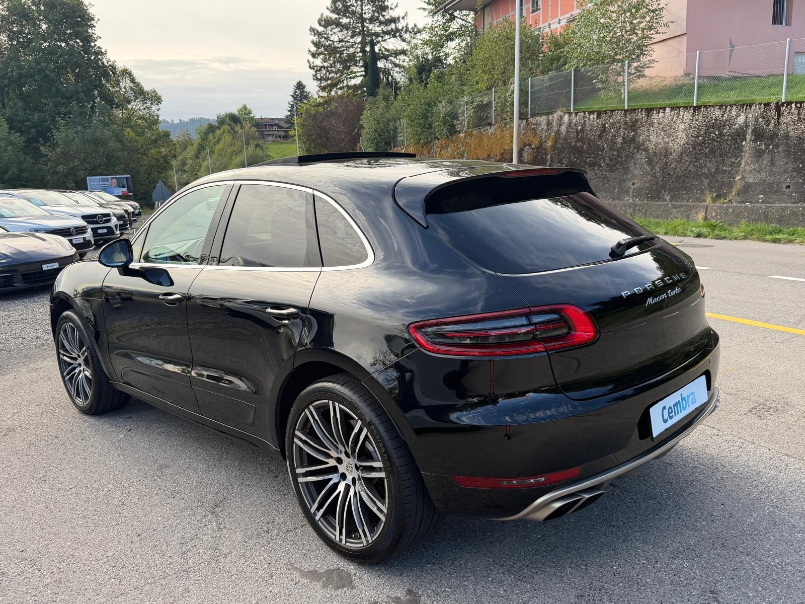 PORSCHE Macan Turbo PDK-image-3