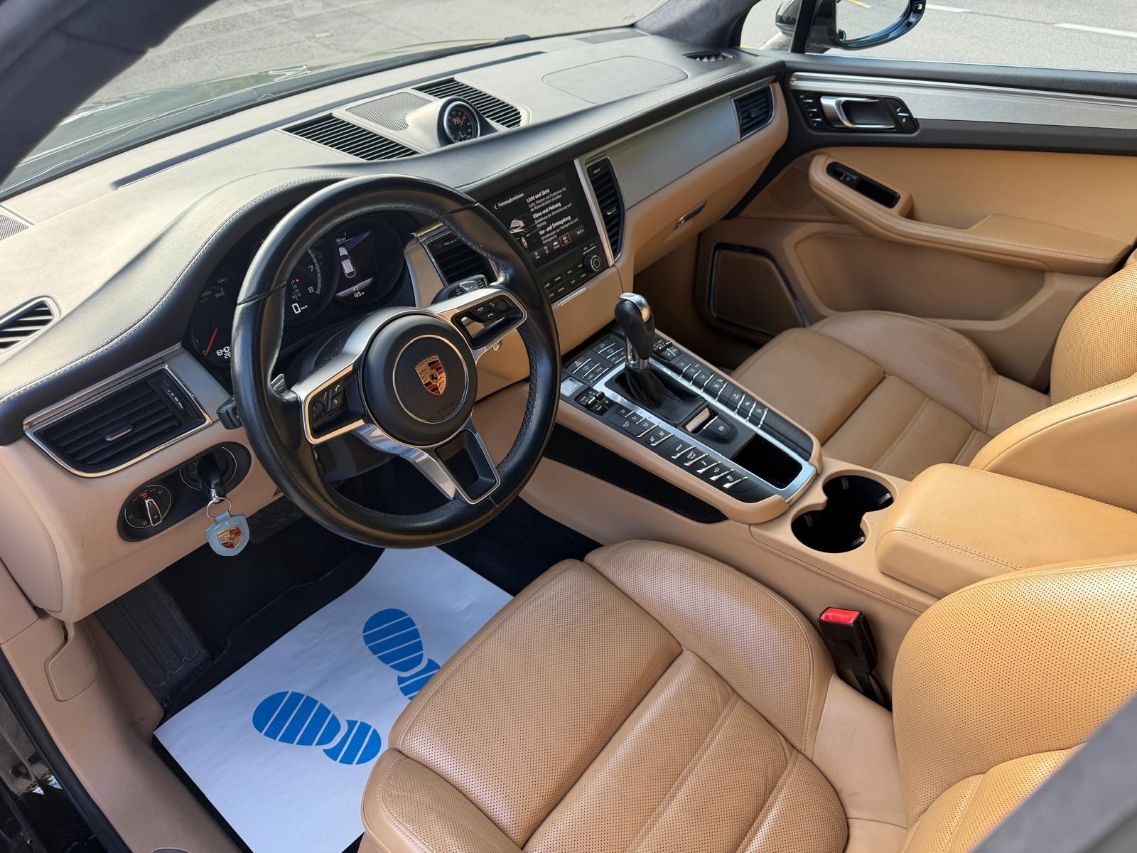 PORSCHE Macan Turbo PDK-image-7