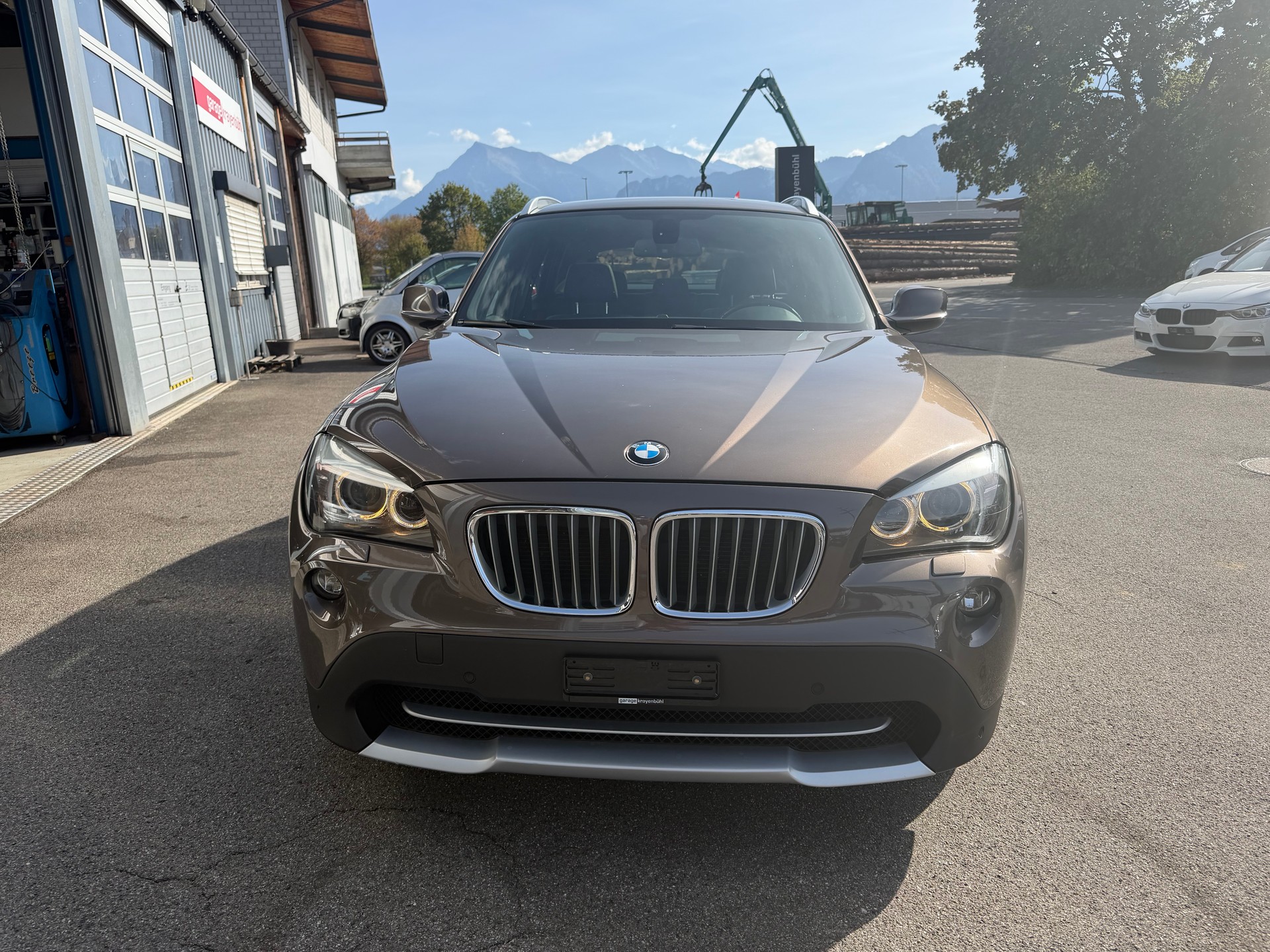 BMW X1 xDrive 28i Steptronic-image-1