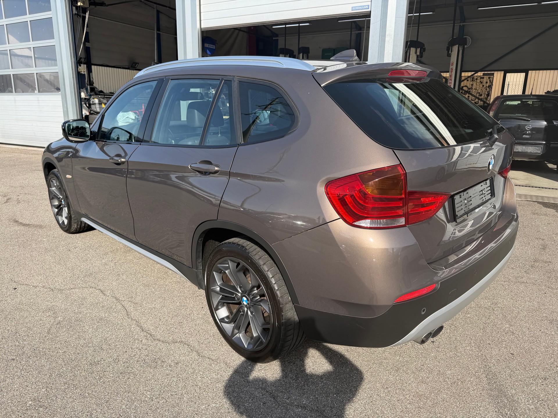 BMW X1 xDrive 28i Steptronic-image-6
