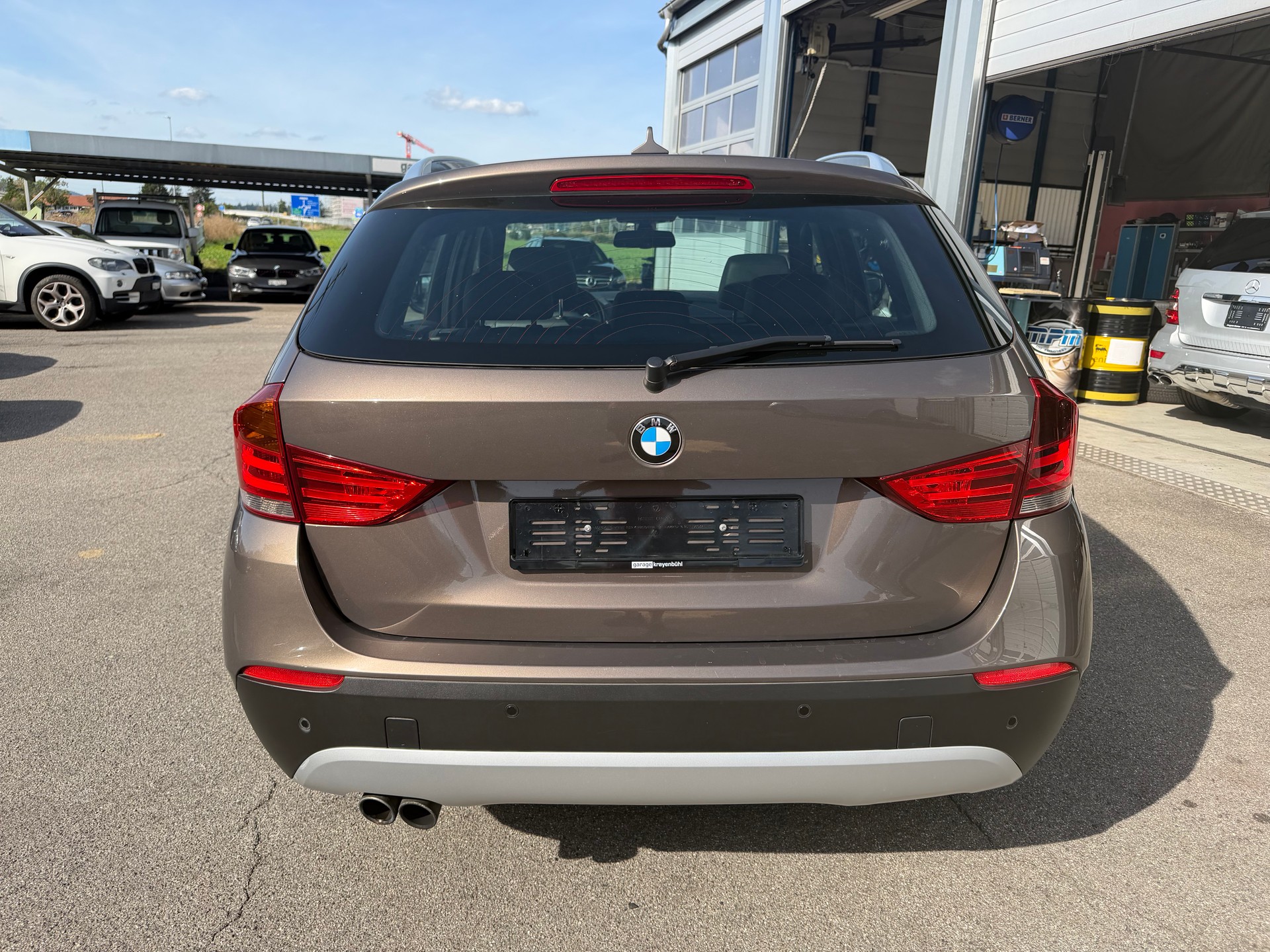 BMW X1 xDrive 28i Steptronic-image-5