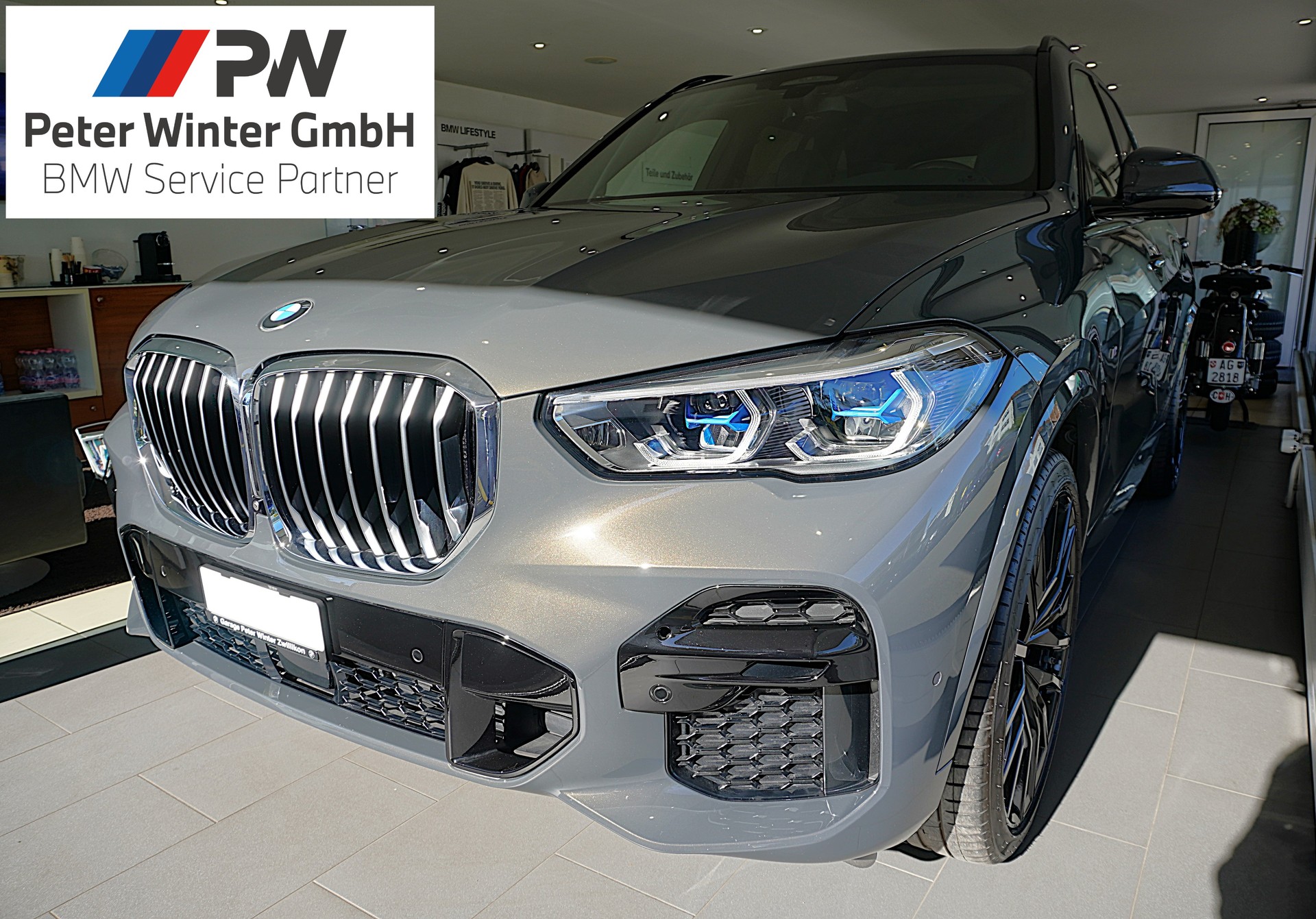BMW X5 xDrive 48V 40d M Sport Steptronic-image-0