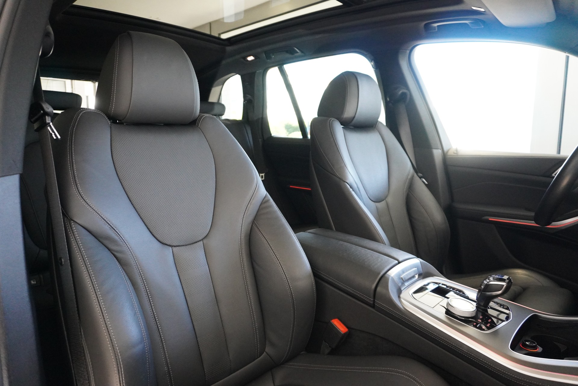 BMW X5 xDrive 48V 40d M Sport Steptronic-image-8