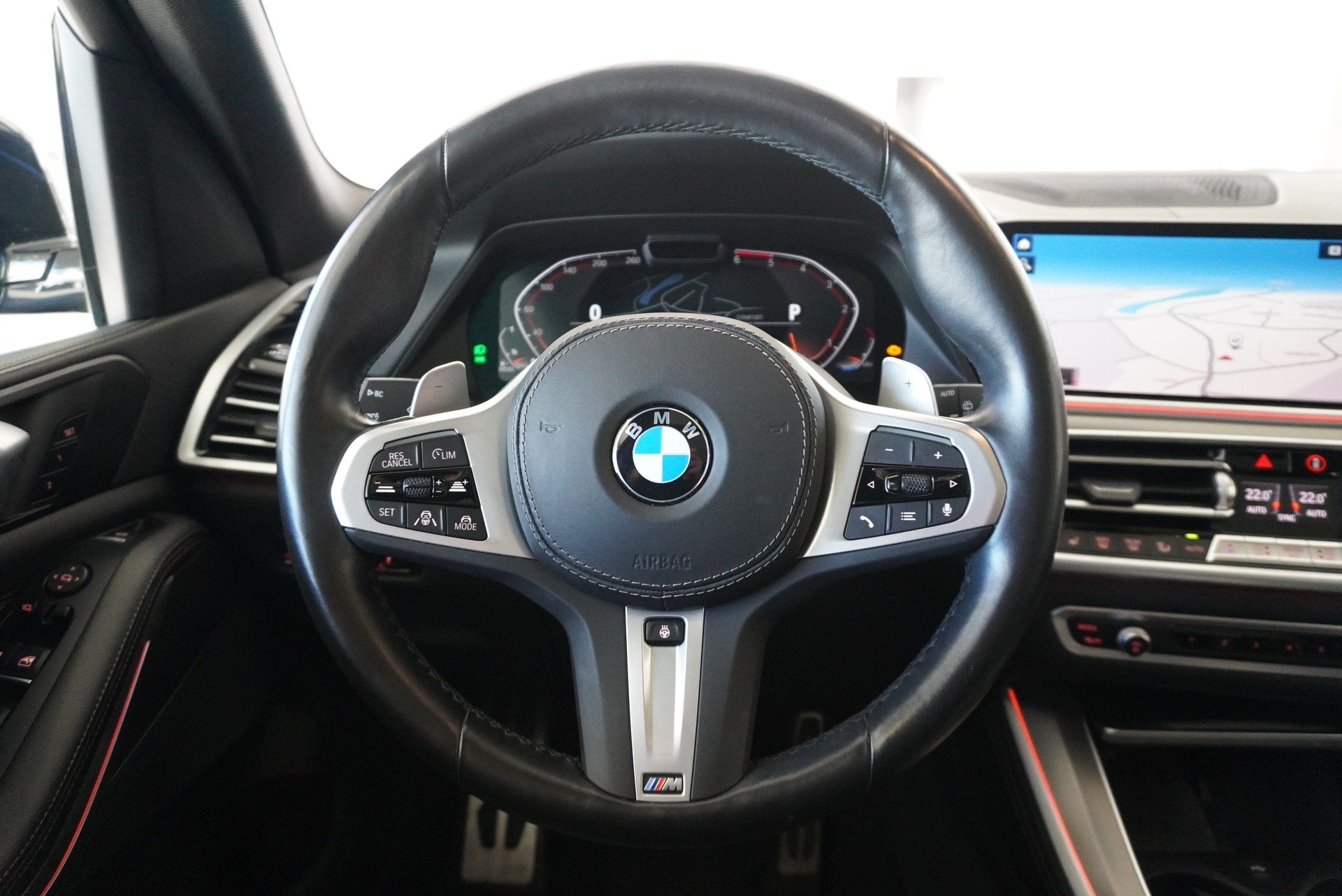 BMW X5 xDrive 48V 40d M Sport Steptronic-image-11