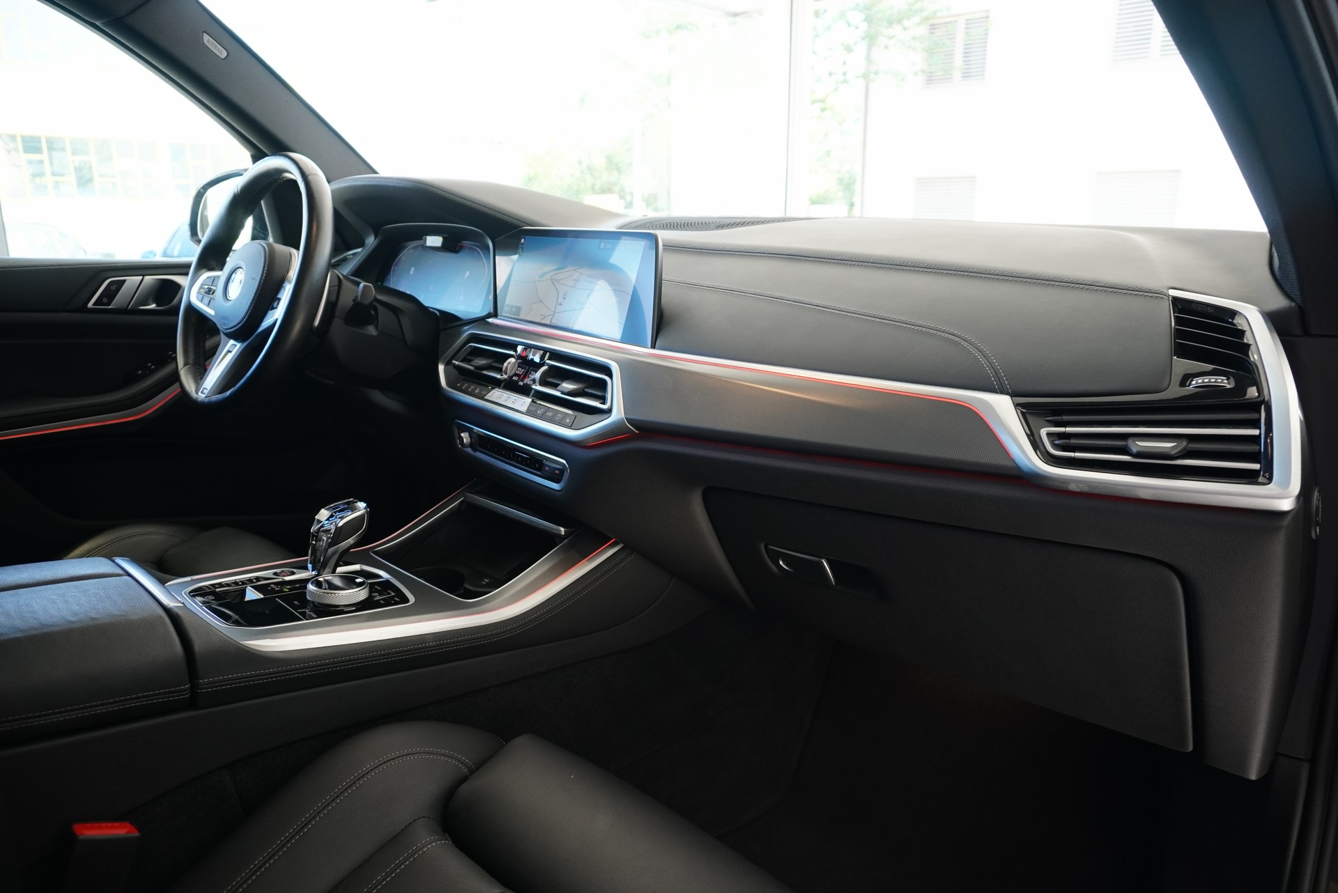 BMW X5 xDrive 48V 40d M Sport Steptronic-image-9