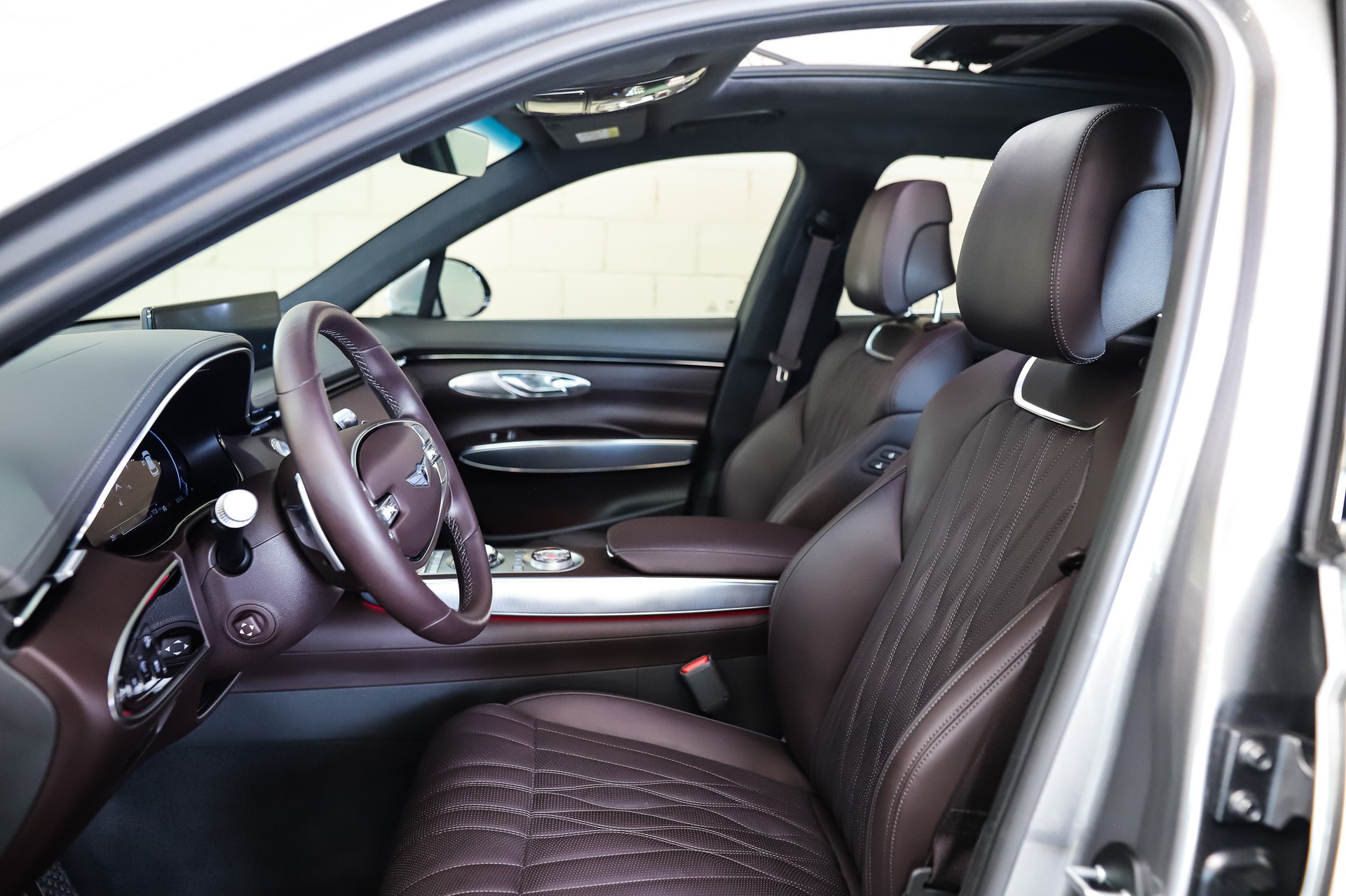 GENESIS GV70 2.5 TGDI Luxury AT8 AWD * Savile Silver*-image-8