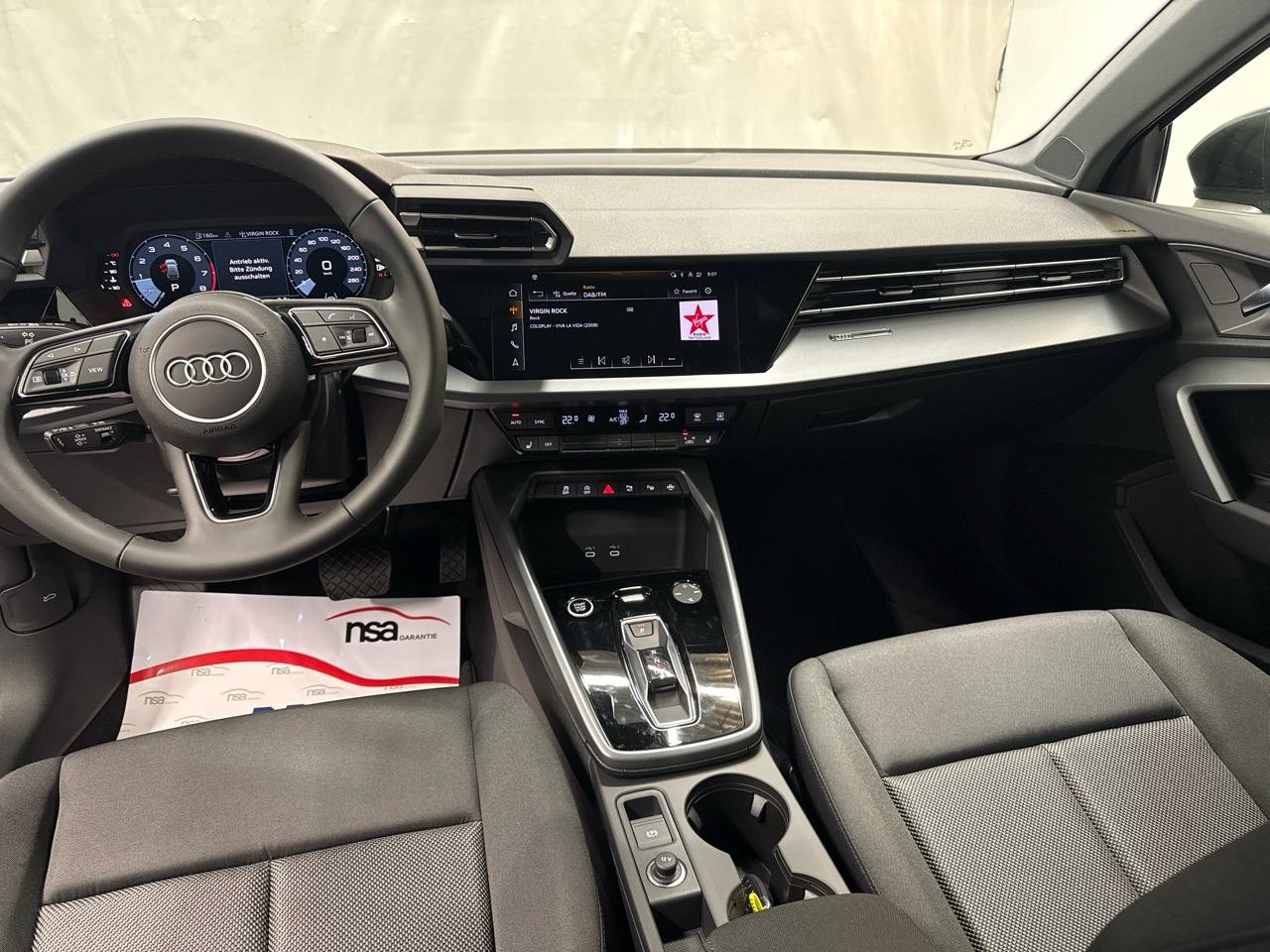 AUDI A3 Sportback 35 TFSI Attraction S-tronic-image-5