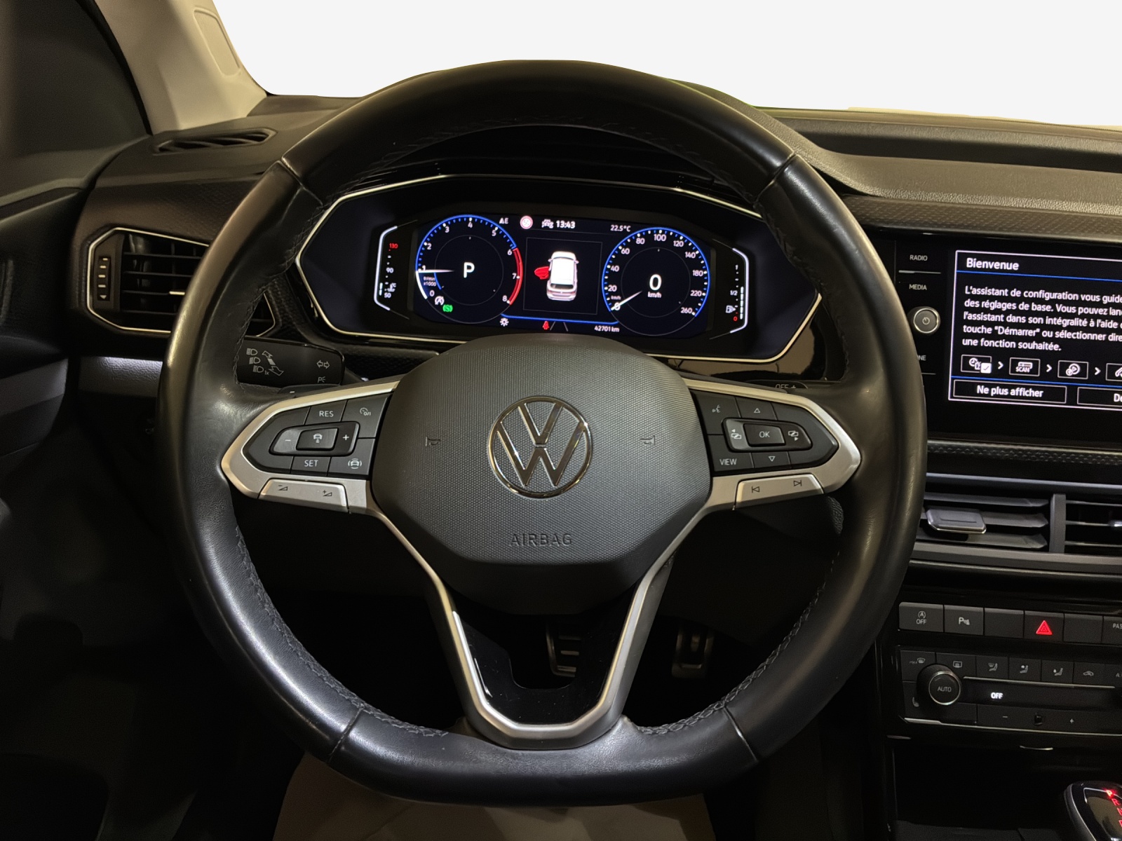 VW T-Cross 1.0 TSI Life Limited DSG-image-9