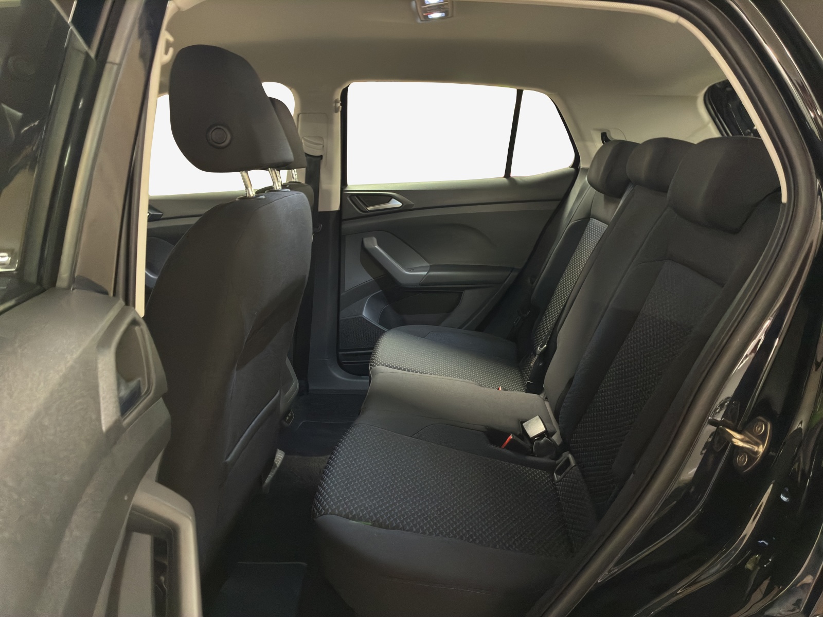 VW T-Cross 1.0 TSI Life Limited DSG-image-11