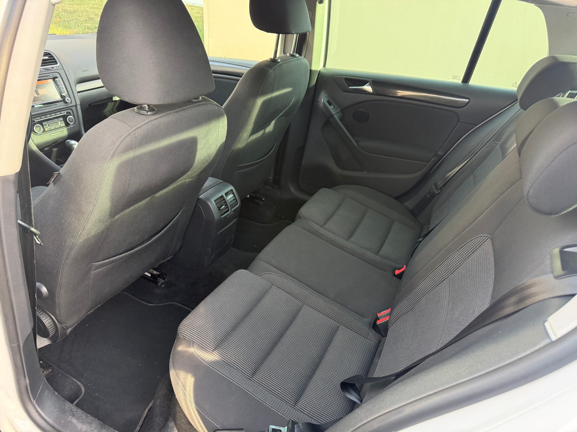 VW Golf 1.4 TSI Team DSG-image-9