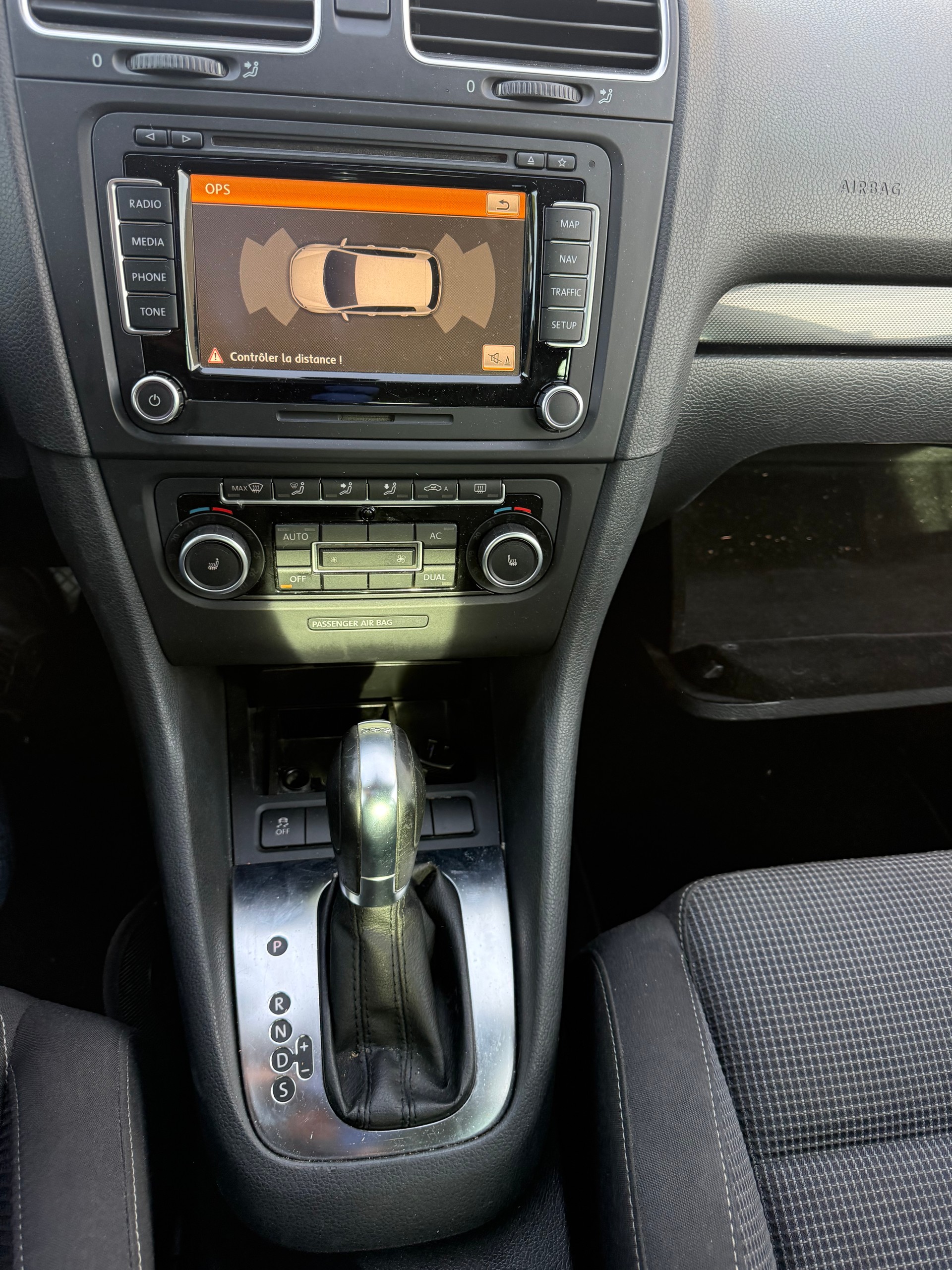 VW Golf 1.4 TSI Team DSG-image-12