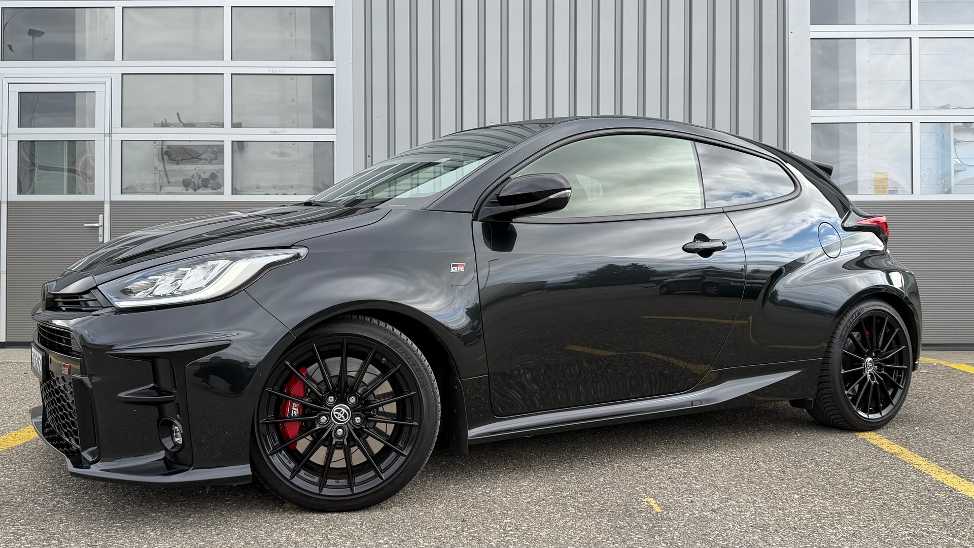 TOYOTA 1.6 Turbo Sport 4x4-image-1