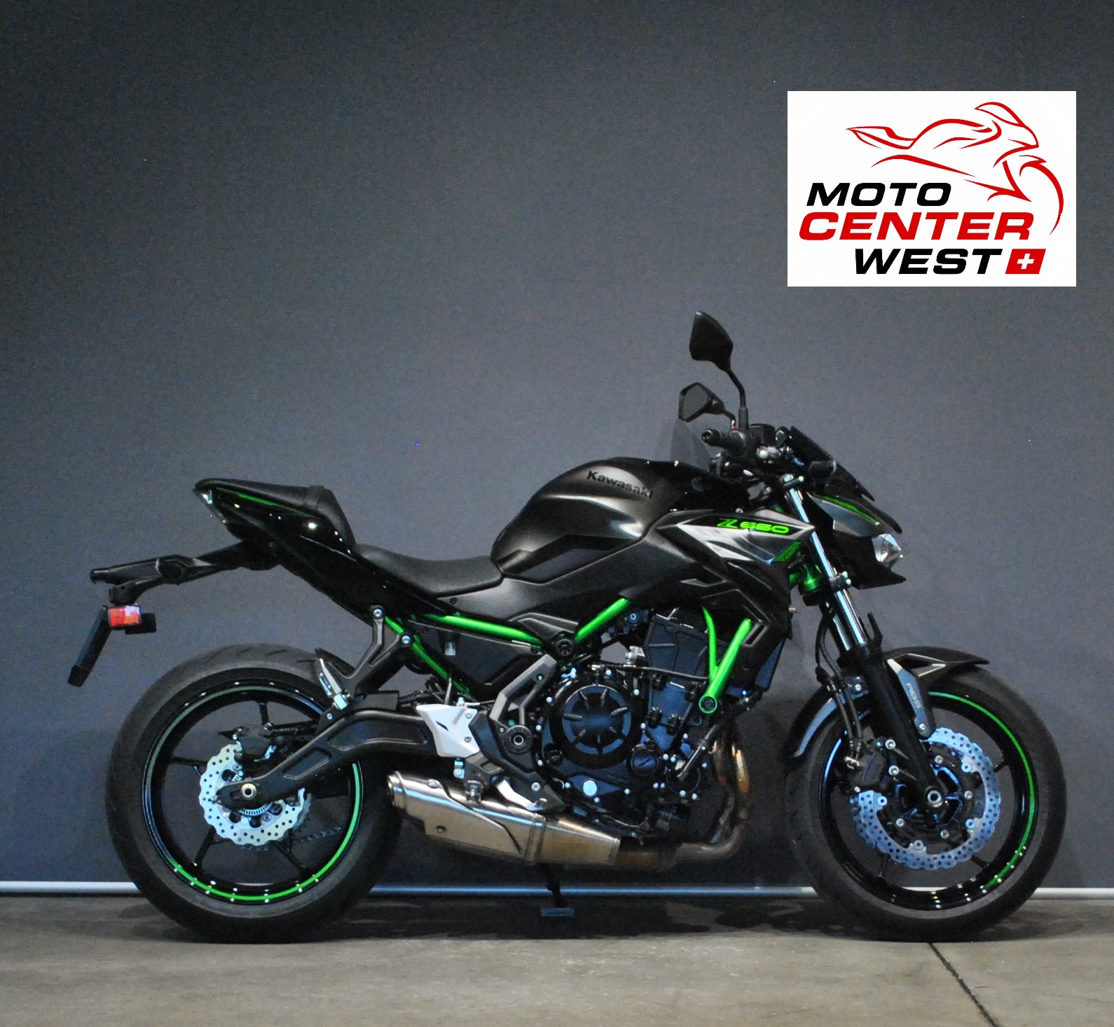 KAWASAKI Z 650 (35kW)-showroom-element-1