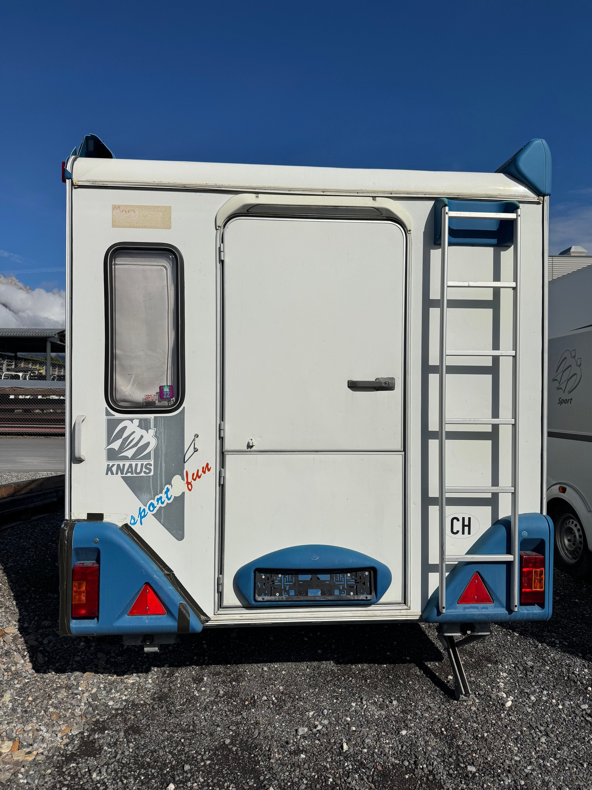 KNAUS Sport Fun 430 - Leergewicht 780 kg Nutzlast 520 kg Total 1300 kg-image-4
