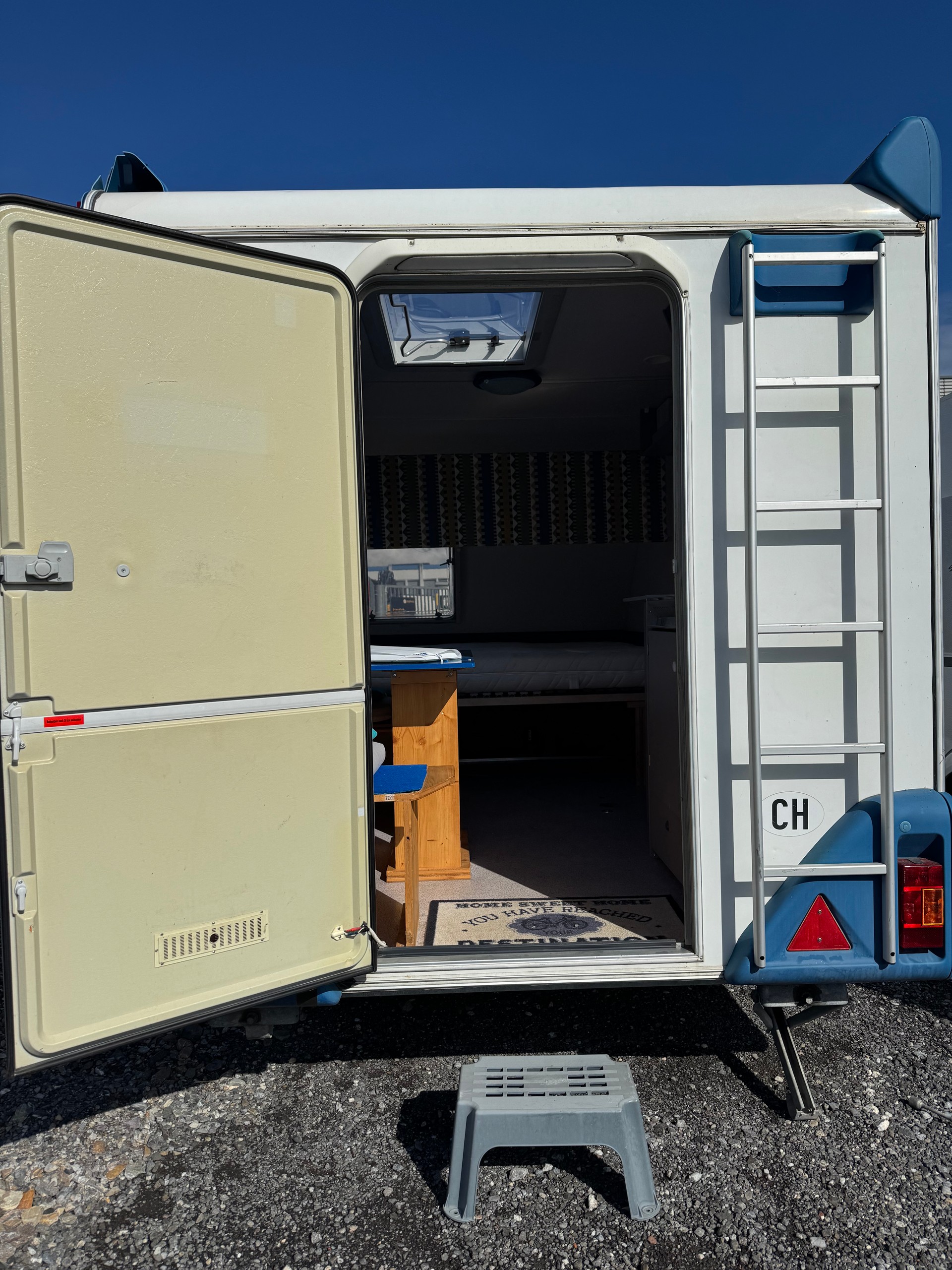 KNAUS Sport Fun 430 - Leergewicht 780 kg Nutzlast 520 kg Total 1300 kg-image-5