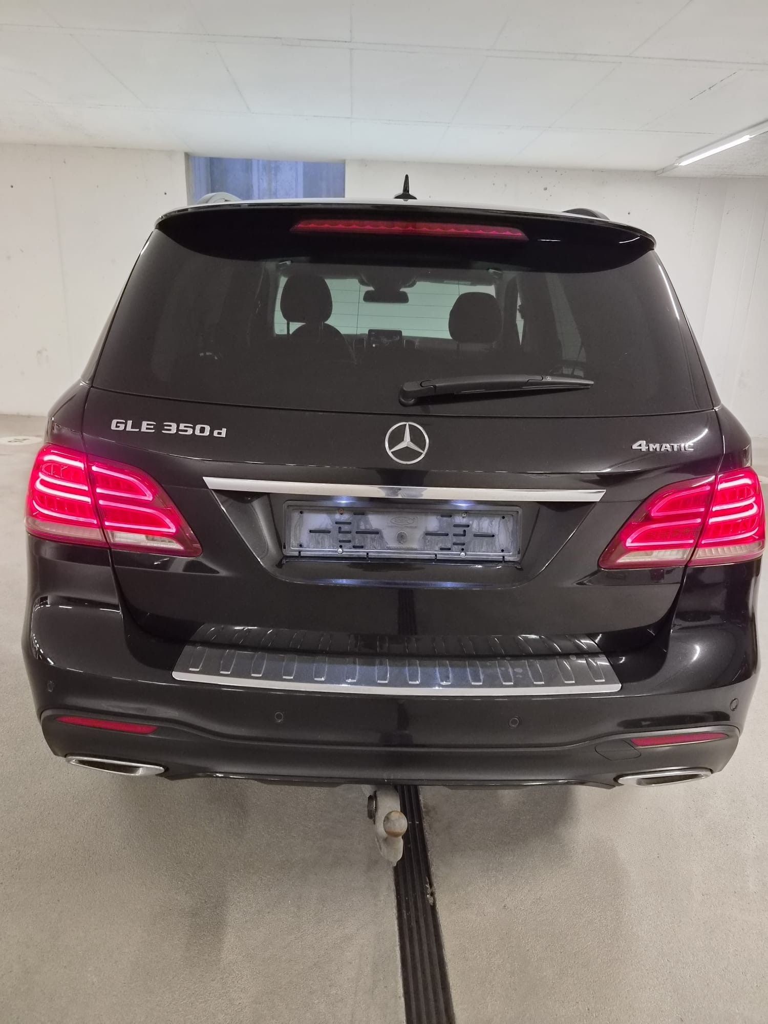 MERCEDES-BENZ GLE 350 d-image-4