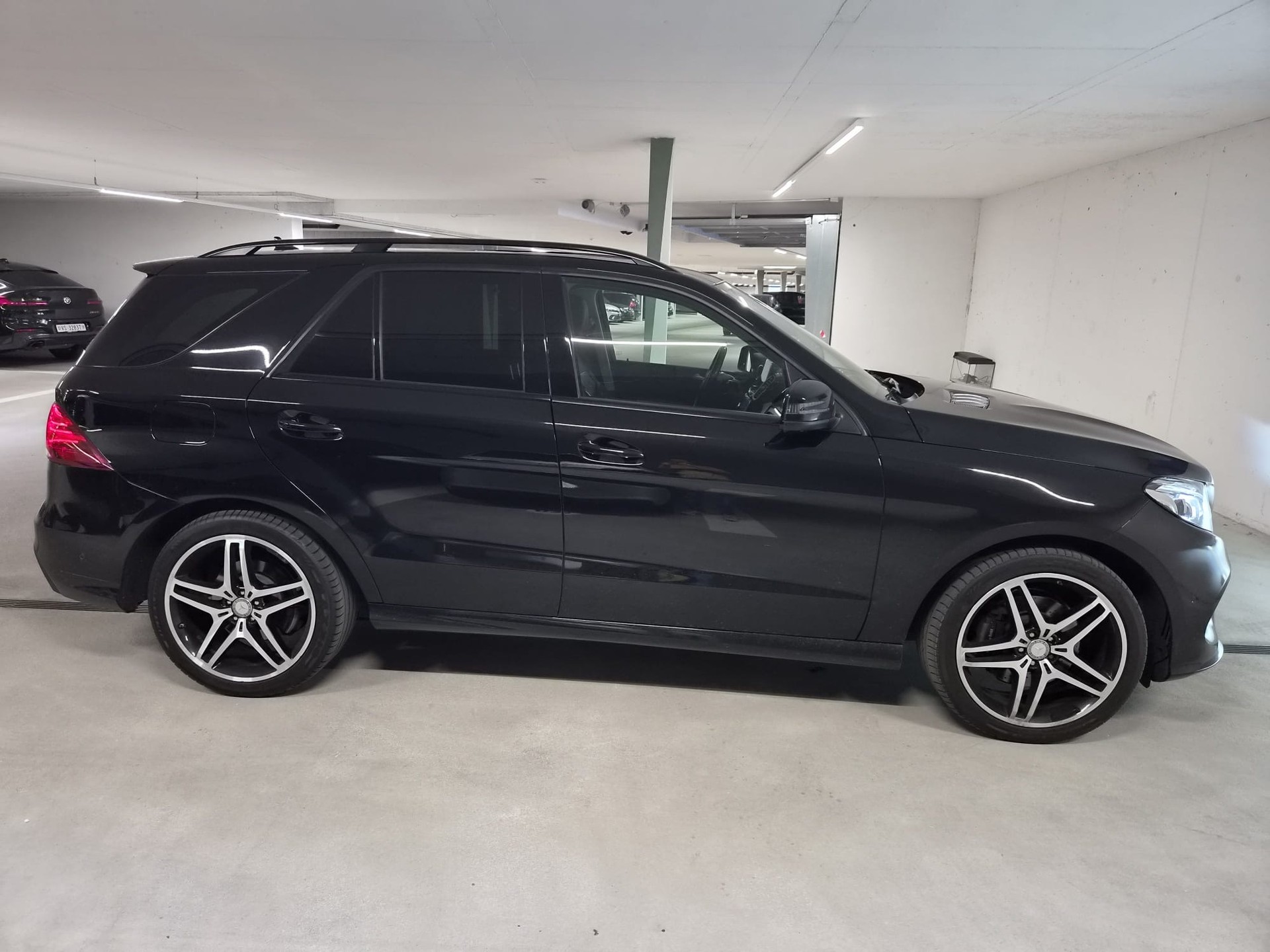 MERCEDES-BENZ GLE 350 d-image-3