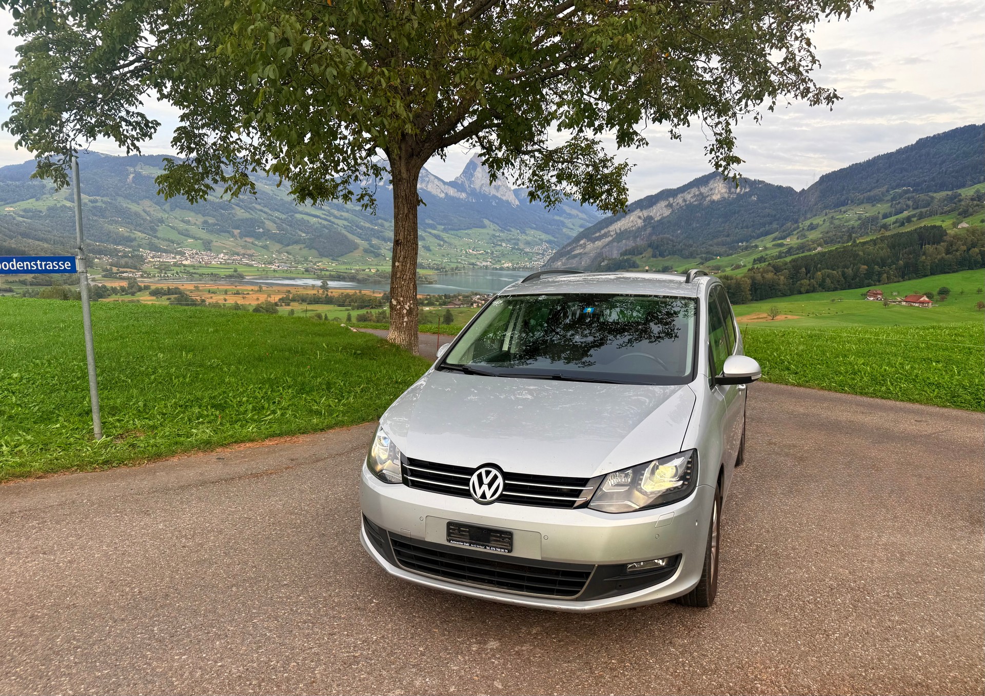 VW Sharan 2.0 TDI BMT 65th Edition DSG-image-5